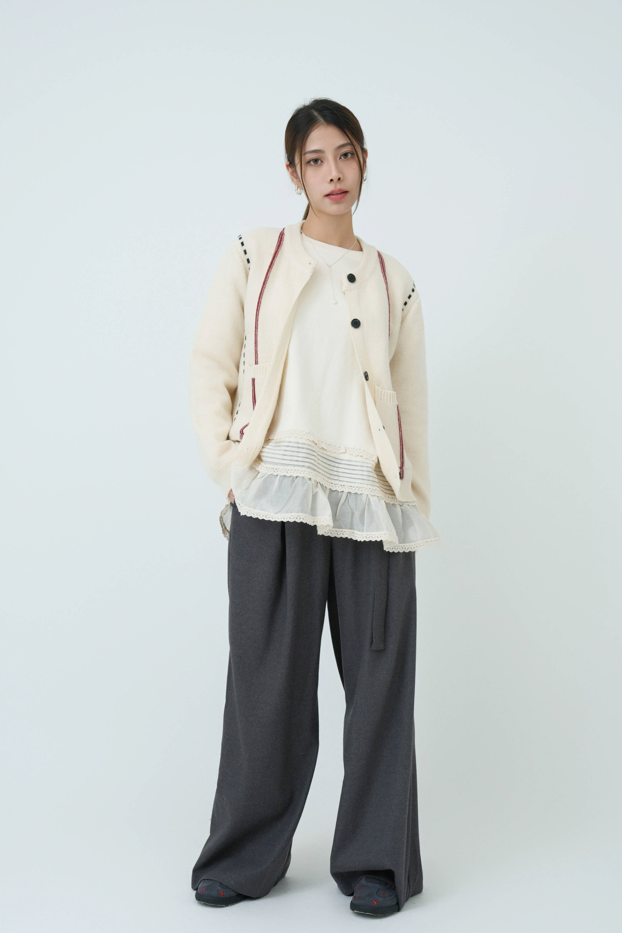 裝飾直間圓領冷cardigan (現貨款式）