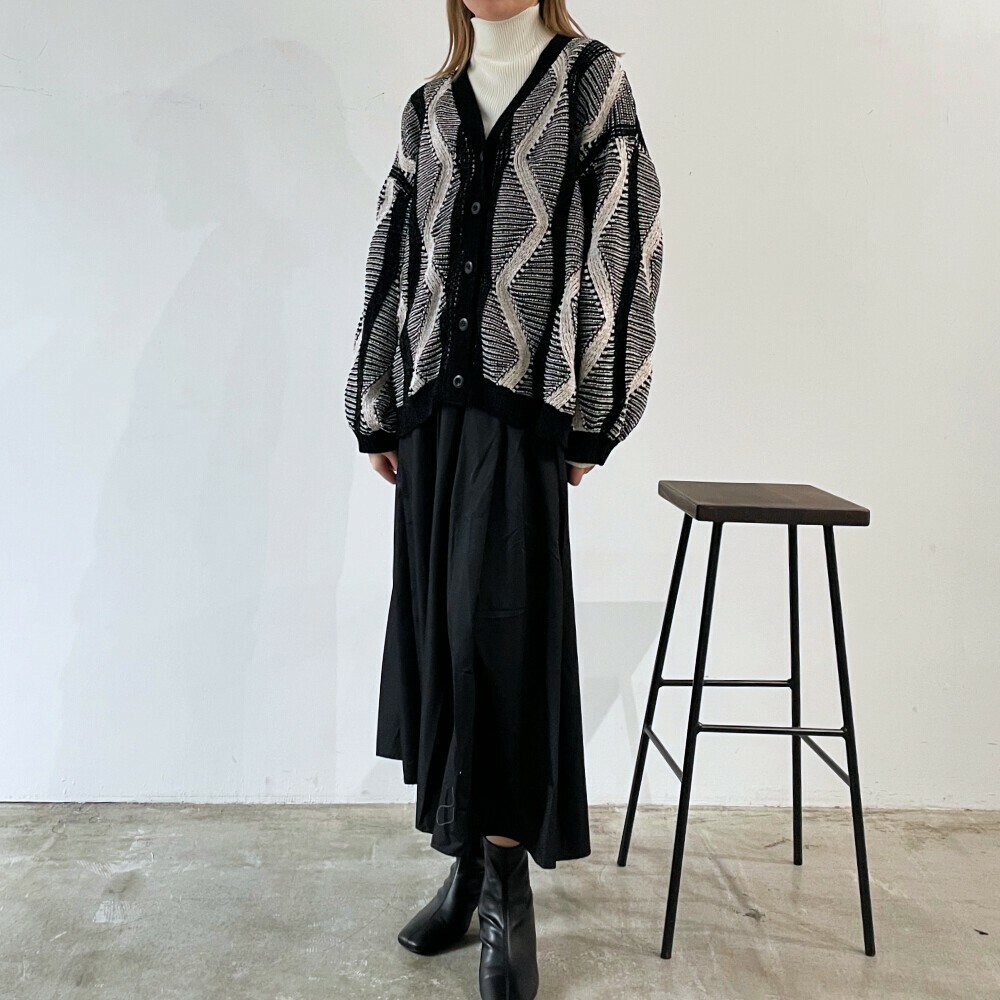 { Special Price } 黑灰幾何提花針織外套【日本直送】