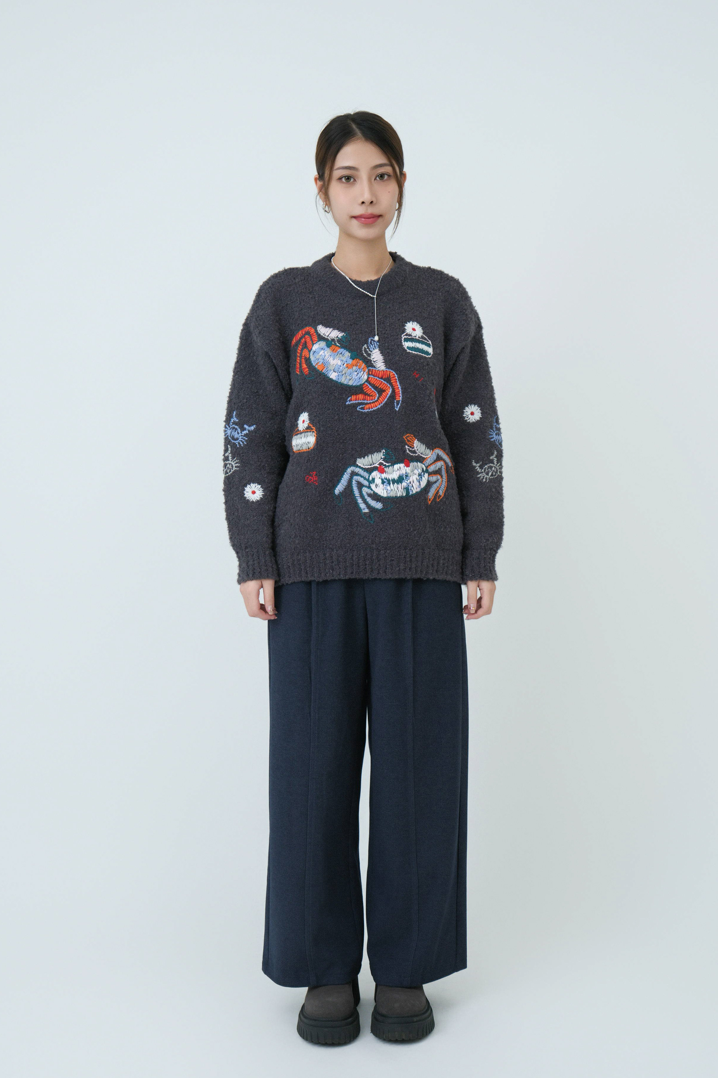 海洋生物繡圖冷衫 (現貨款式）