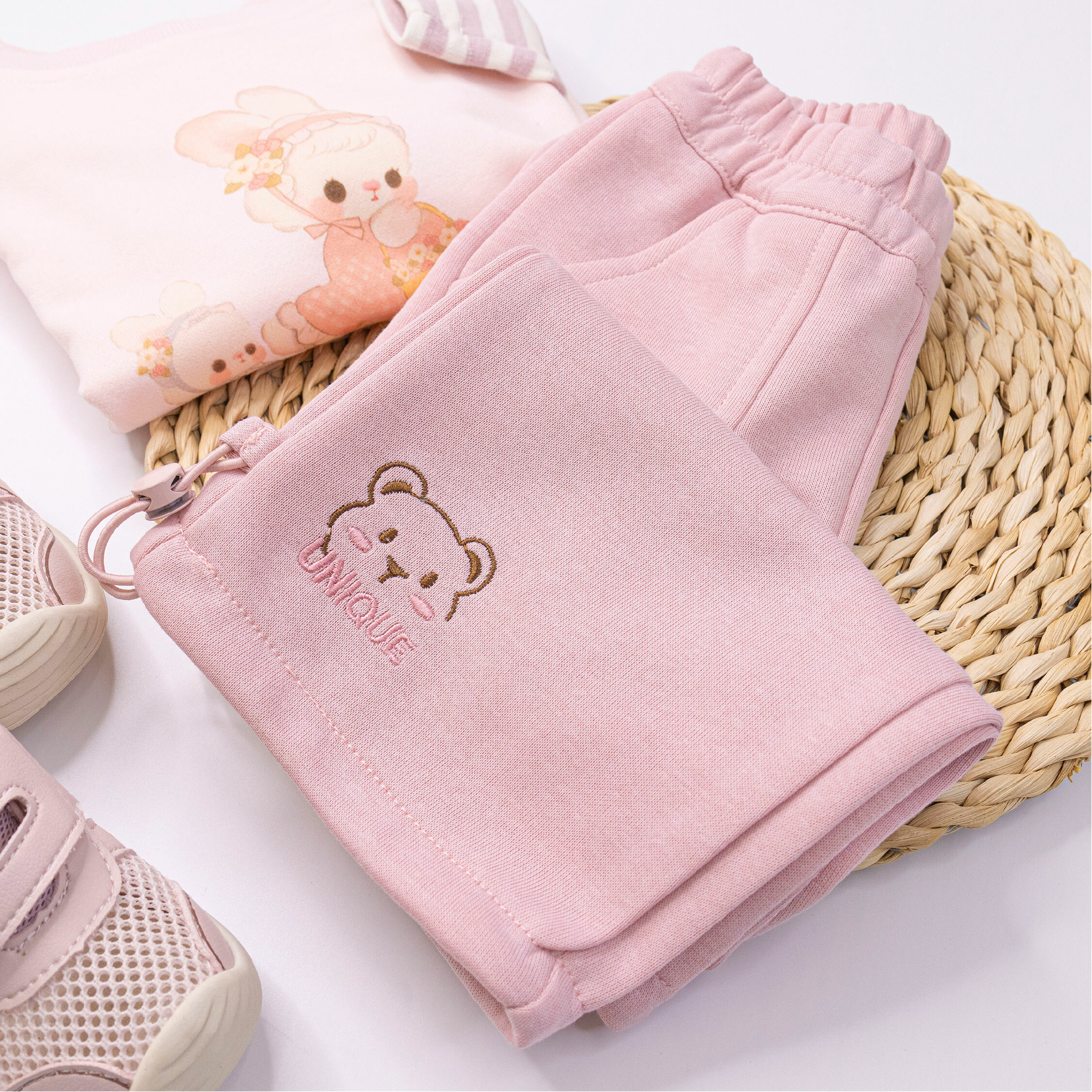 【H55061】可愛腮紅熊熊可調節設計縮口褲