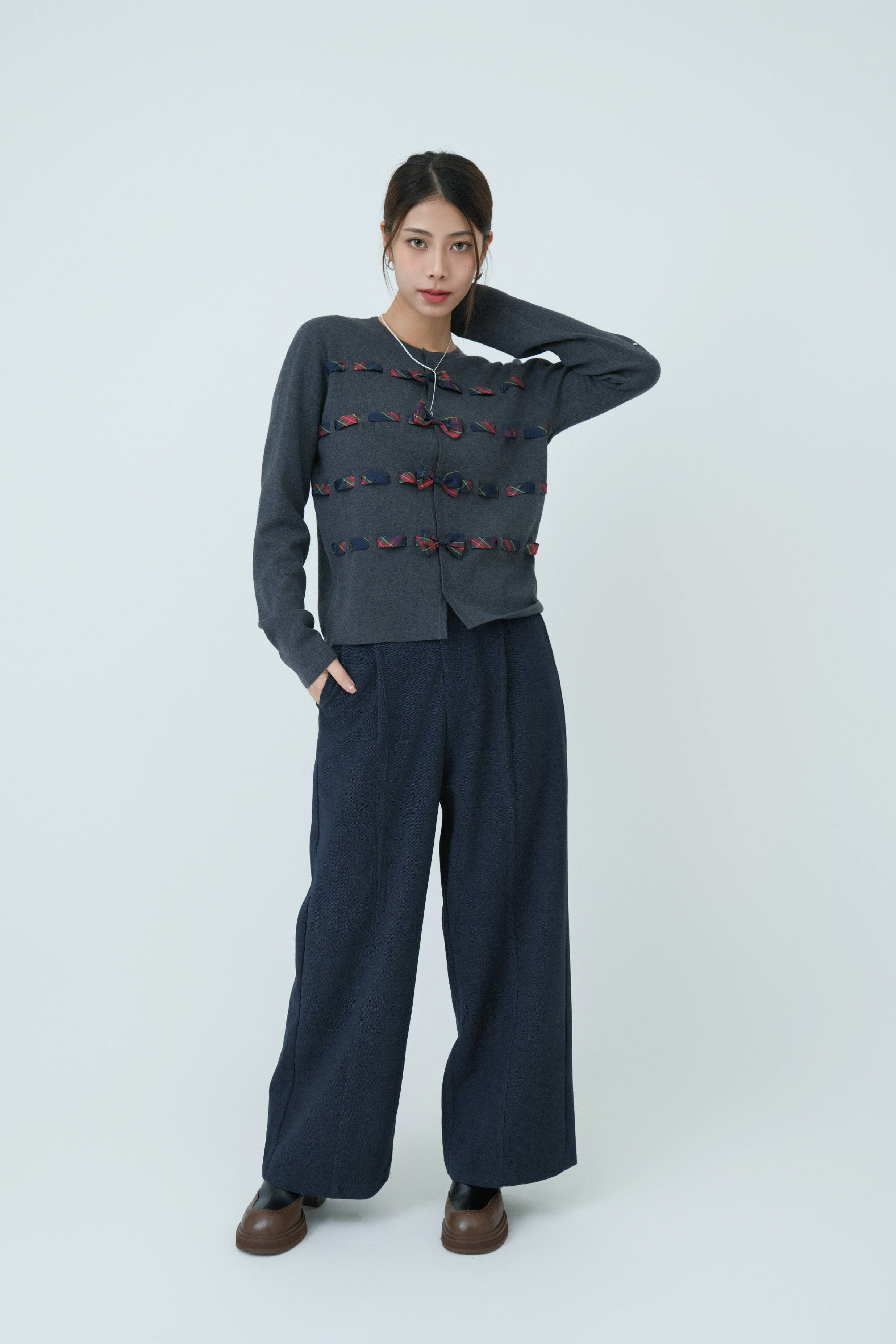 格仔蝴蝶結帶cardigan (現貨款式）