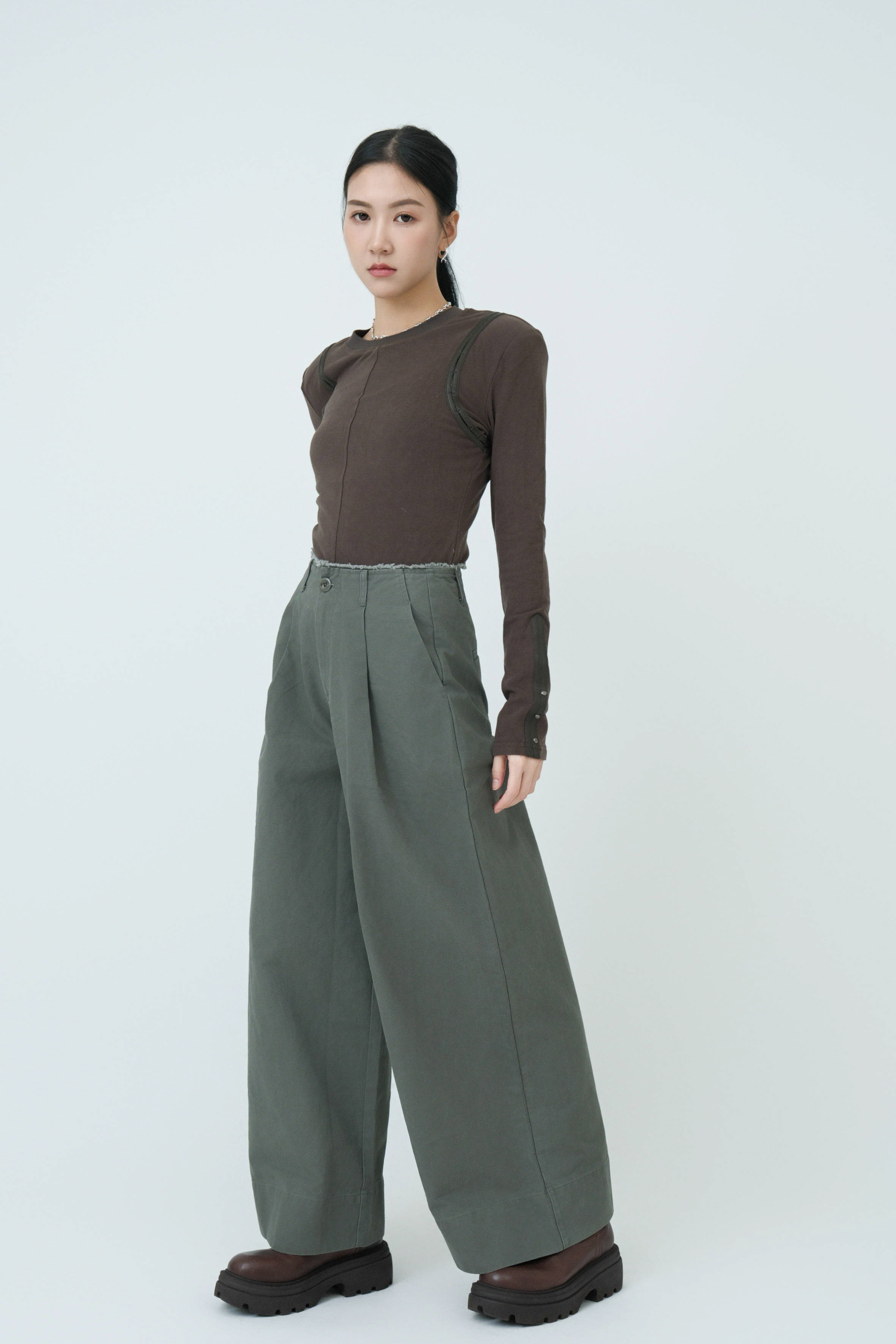 蘇蘇邊腰頭闊斜褲 (*現貨款式）