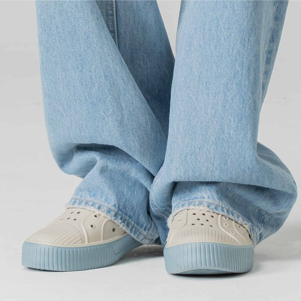 moz瑞典 駝鹿 雙色洞洞餅乾水鞋 (燕麥蘇打) 全球首創 舒適厚底 防潑水-附鞋扣