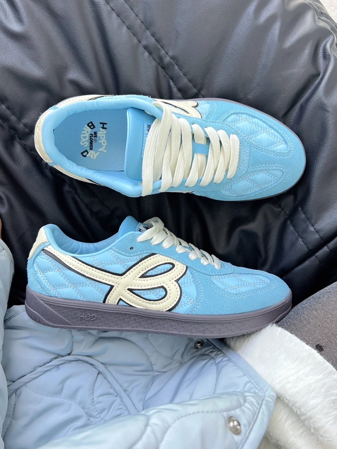 HBD × WE FLOWER 聯名小花鞋 反絨真皮 德訓鞋 冰雪藍