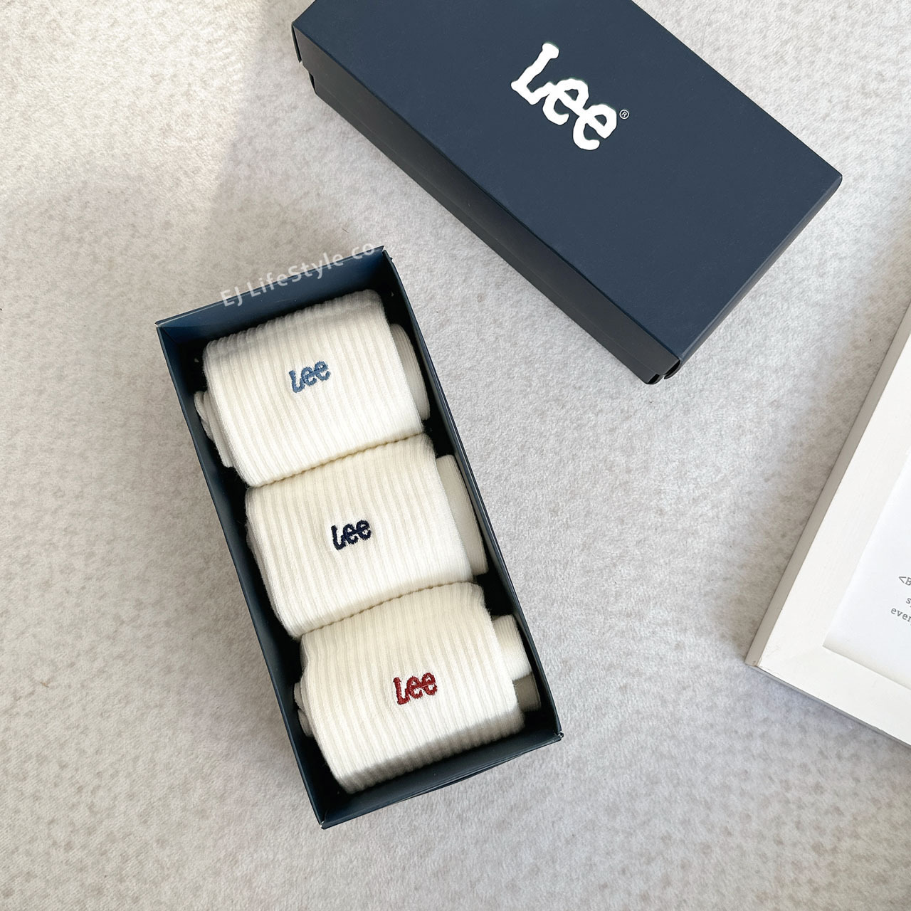 韓國限定 🇰🇷 LEE 襪子禮盒 刺繡LOGO 米白色 白色 奶油白 一組三入 / 現貨
