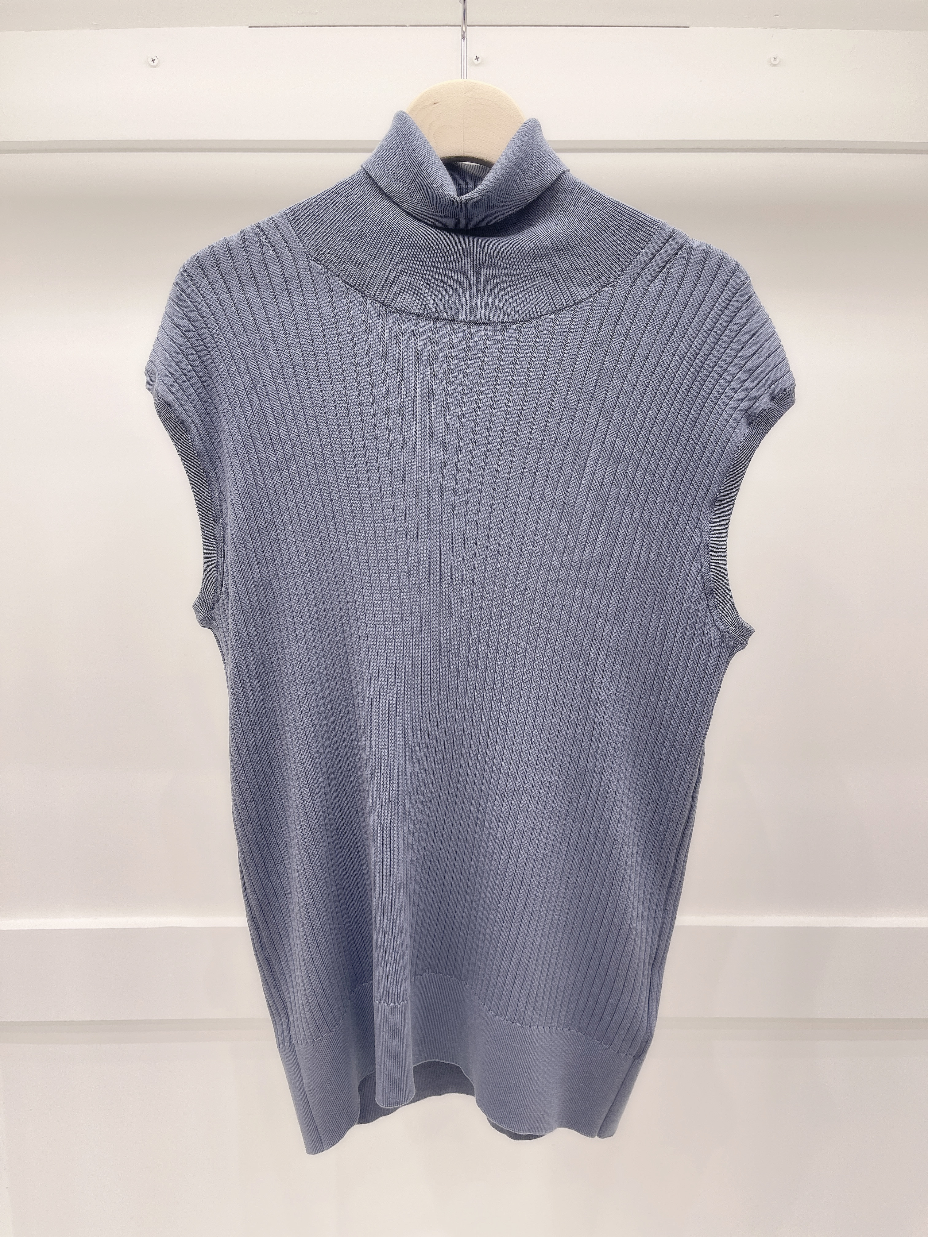 高領無袖針織上衣