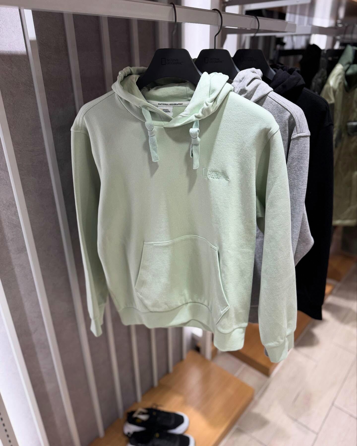 【代購】NATIONAL GEOGRAPHIC 國家地理 Polhas 小LOGO 帽T 長袖 N251UHD010 / N251UHD910