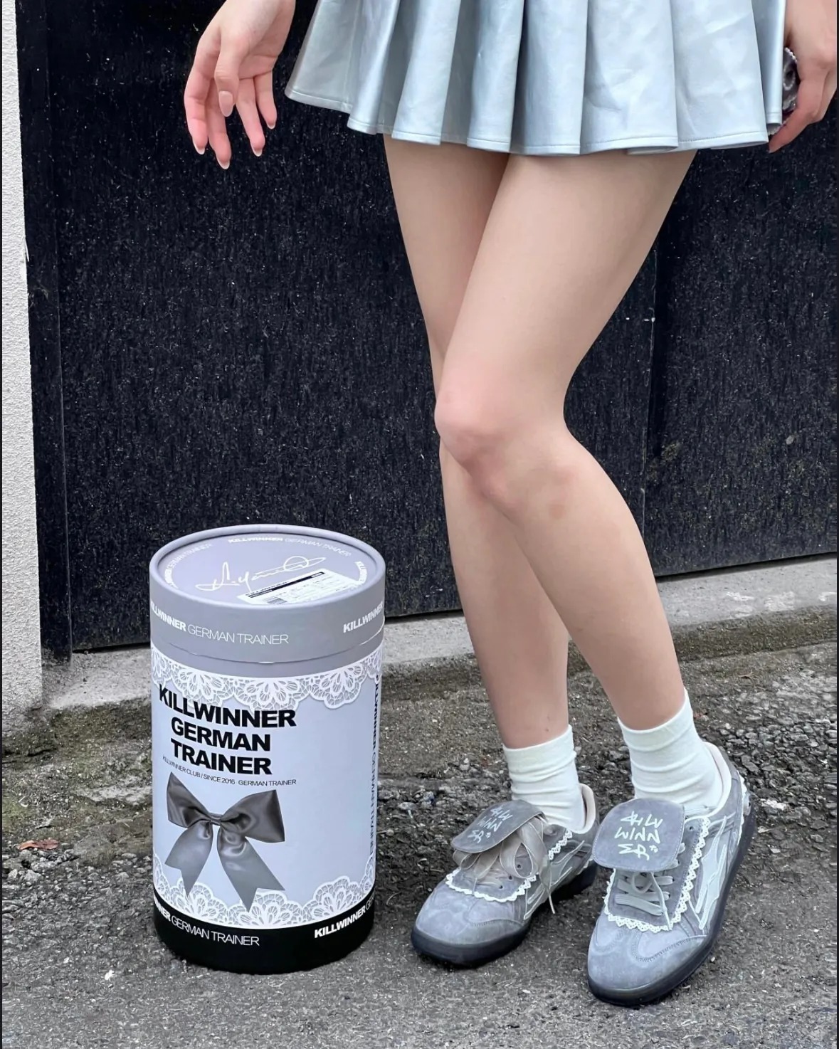 【限時特價】張員瑛同款 Killwinner 翻蓋鞋舌 灰蕾絲 德訓鞋 KWDX240403