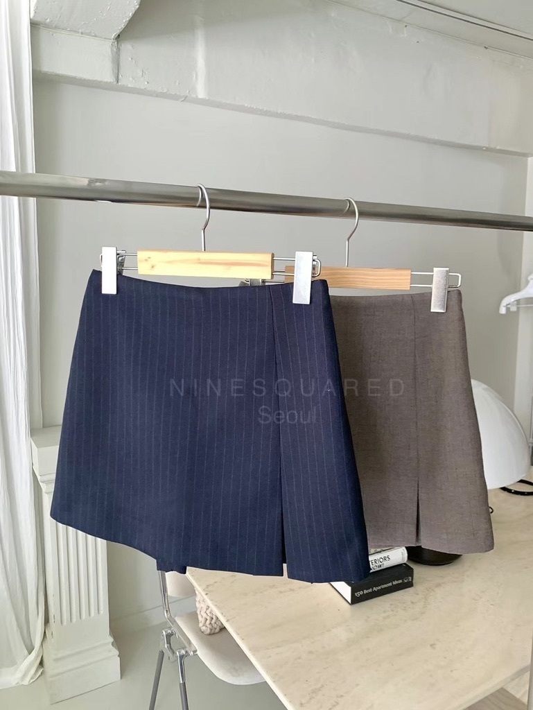 S01小開岔短褲裙(深藍S）