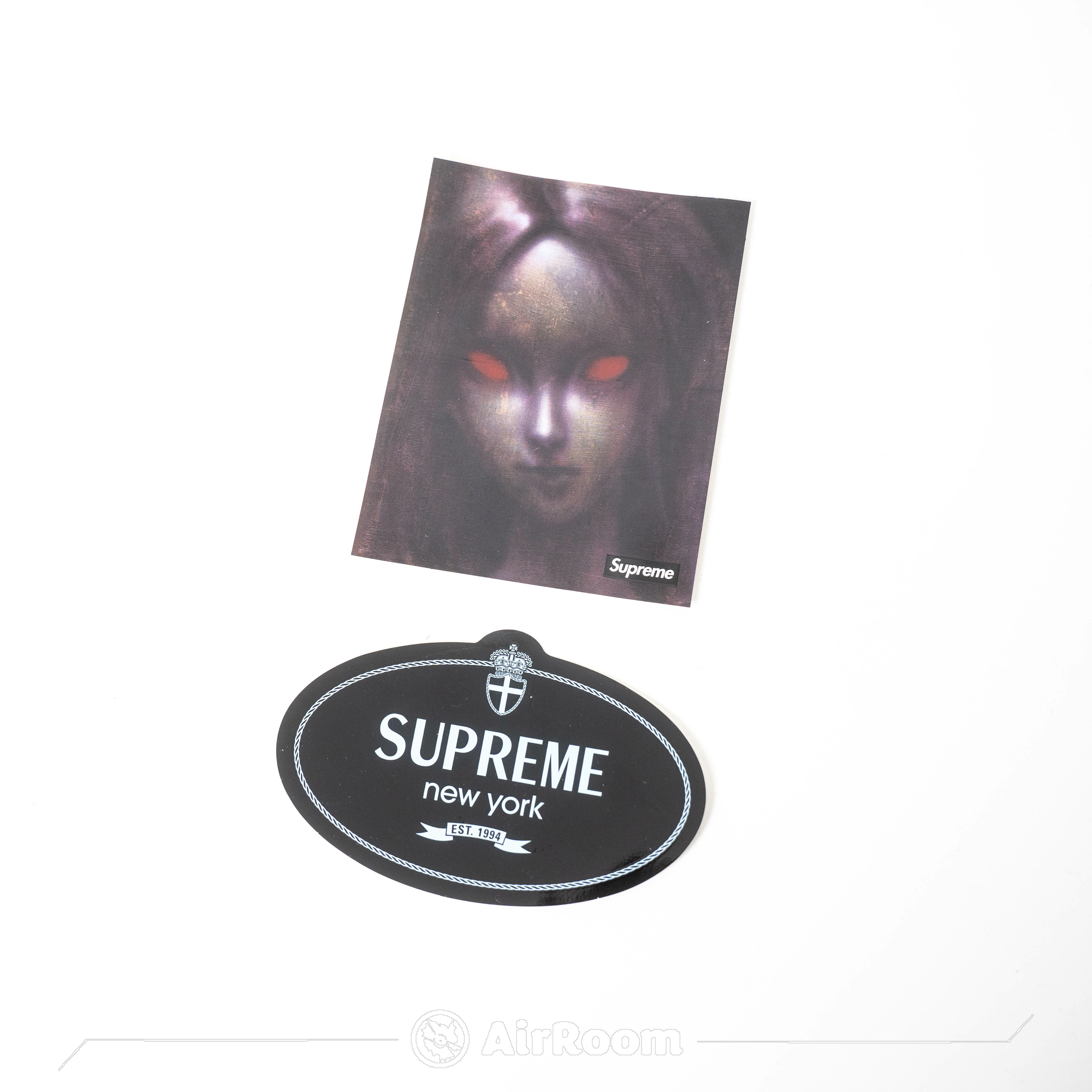 2024AW SUPREME New York 紅眼 女外星人 鬼精靈 鑽石 Logo 貼紙 現貨