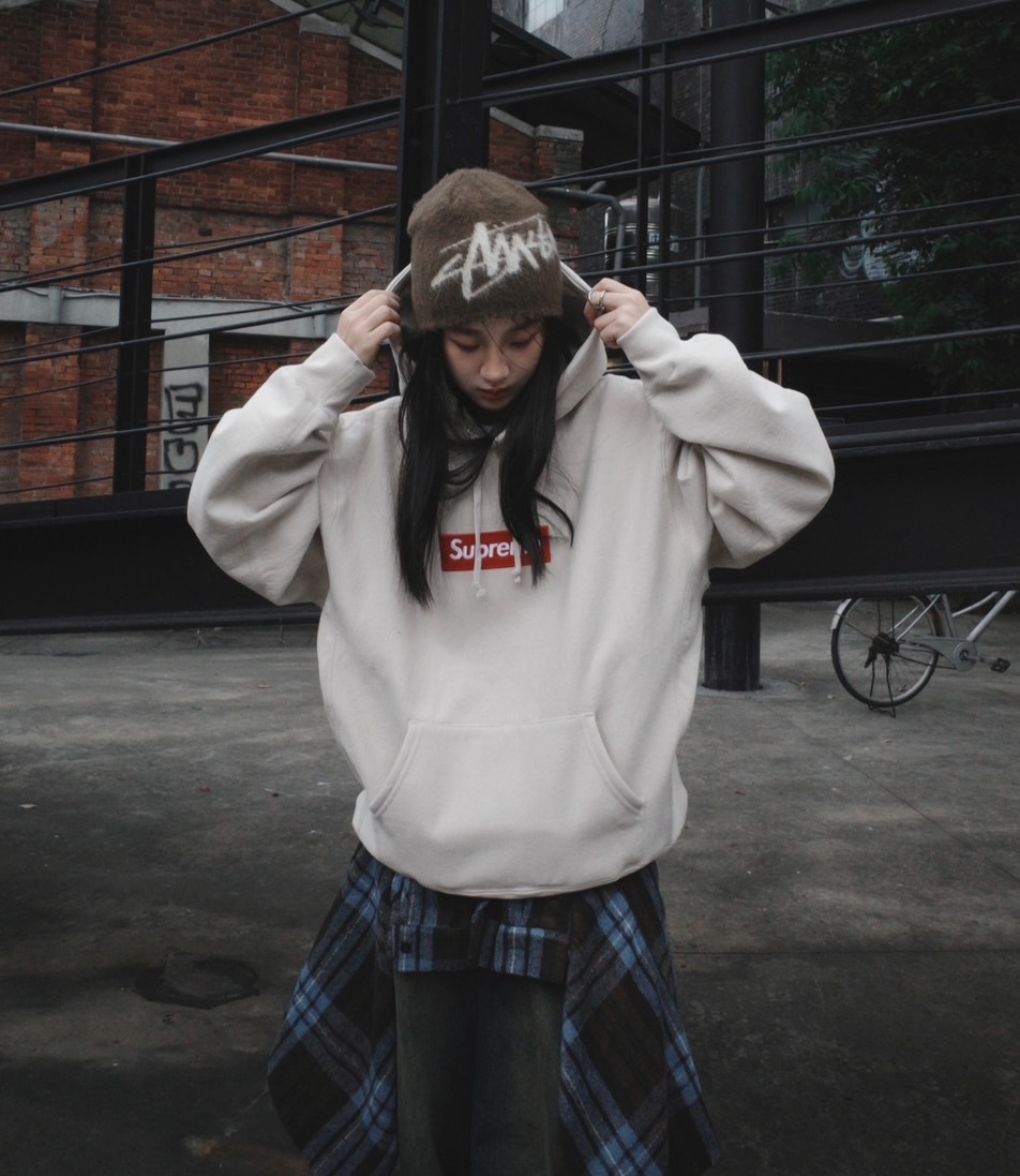 <快速出貨> Supreme Box Logo Hooded Sweatshirt 帽T 米色