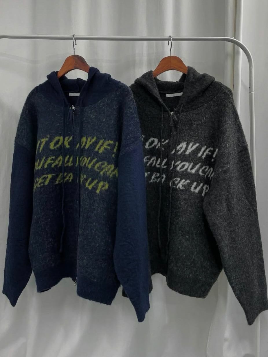 英文字連帽拉鍊針織外套 JK2600