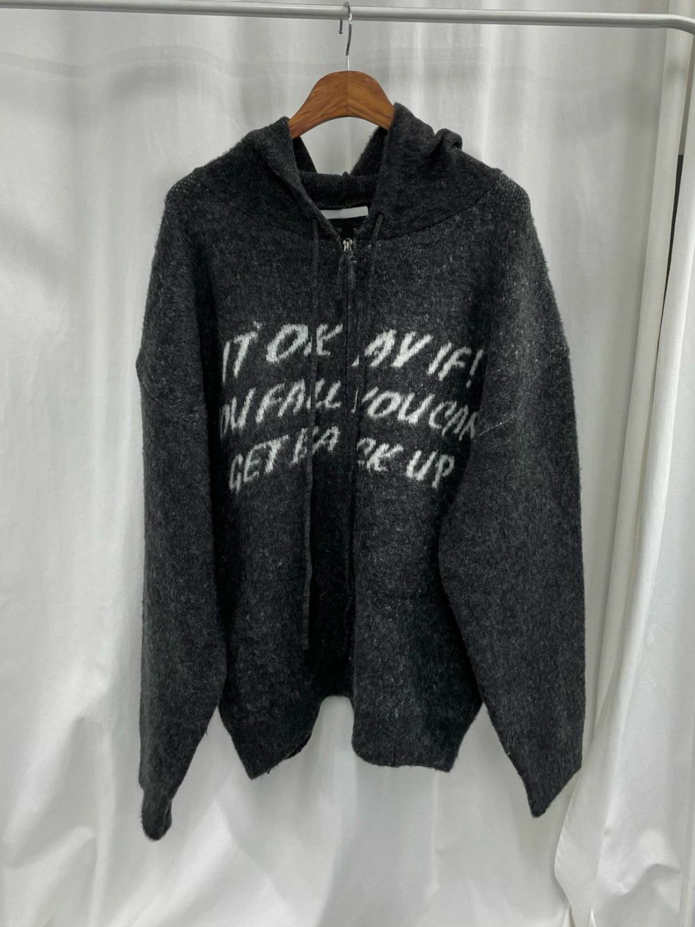 英文字連帽拉鍊針織外套 JK2600