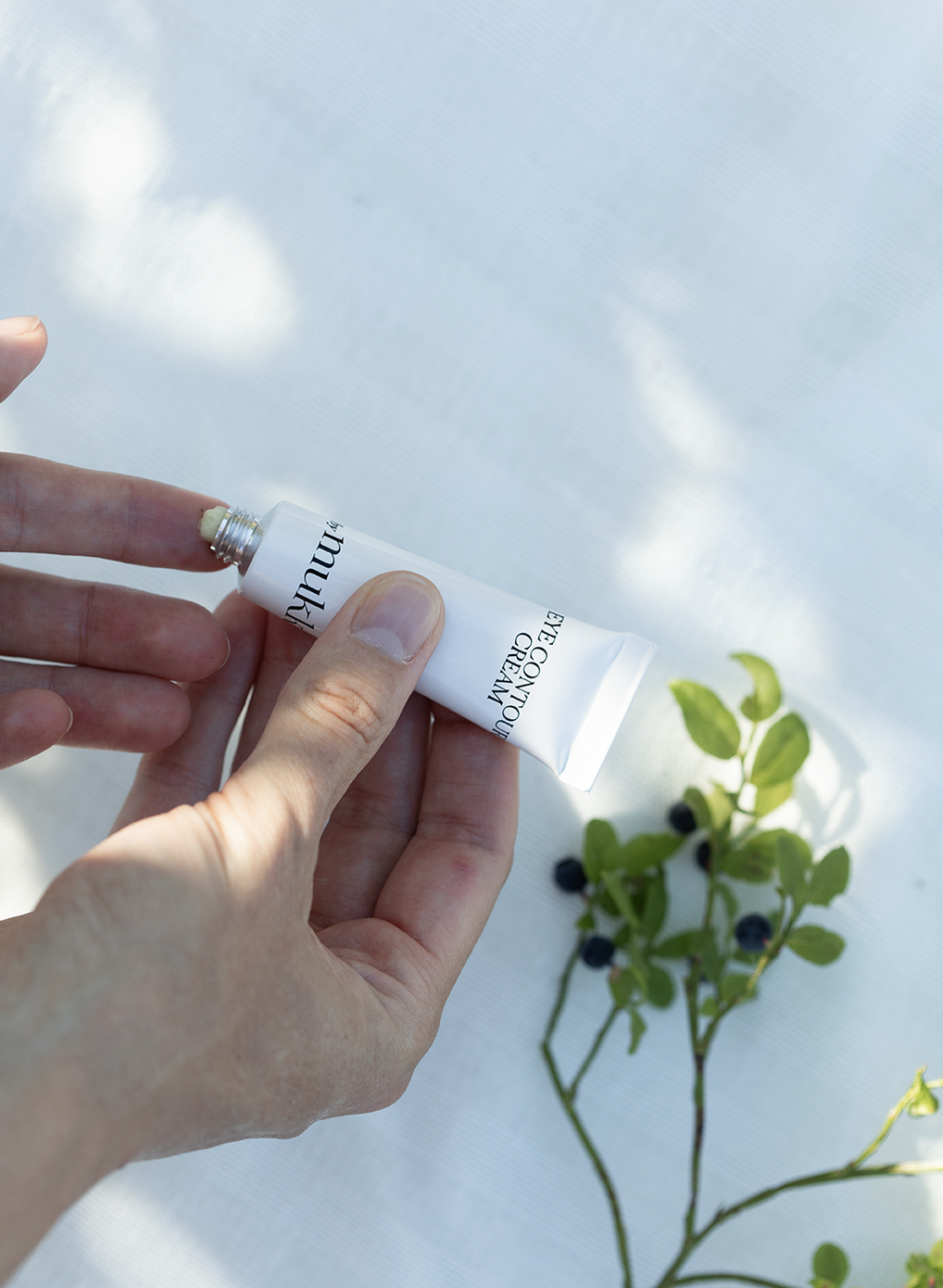 【油肌友善不堵塞毛孔！保濕抗敏、淡黑眼圈和細紋】by mukk 撫紋美白眼霜