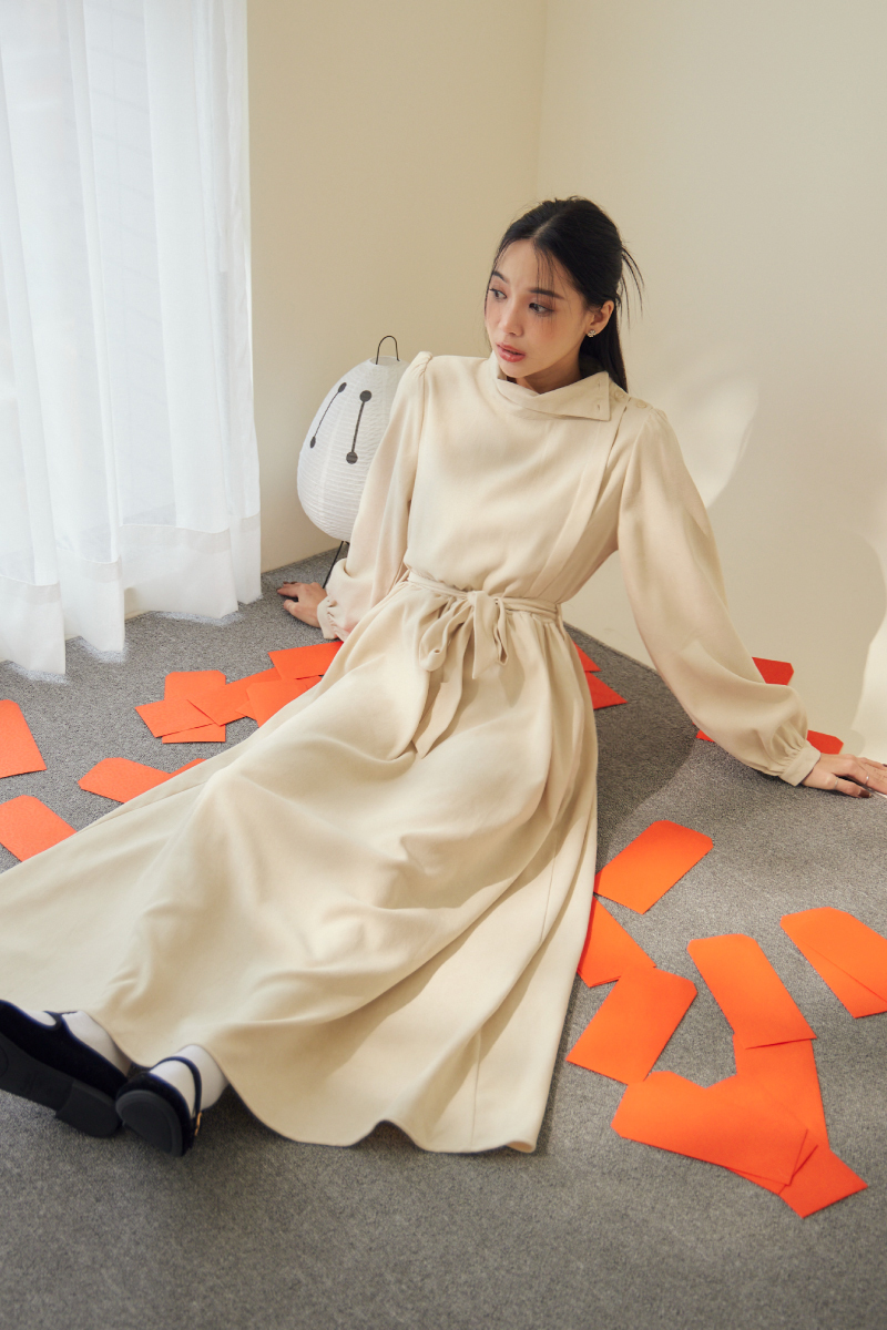 側釦翻領腰抓洋裝