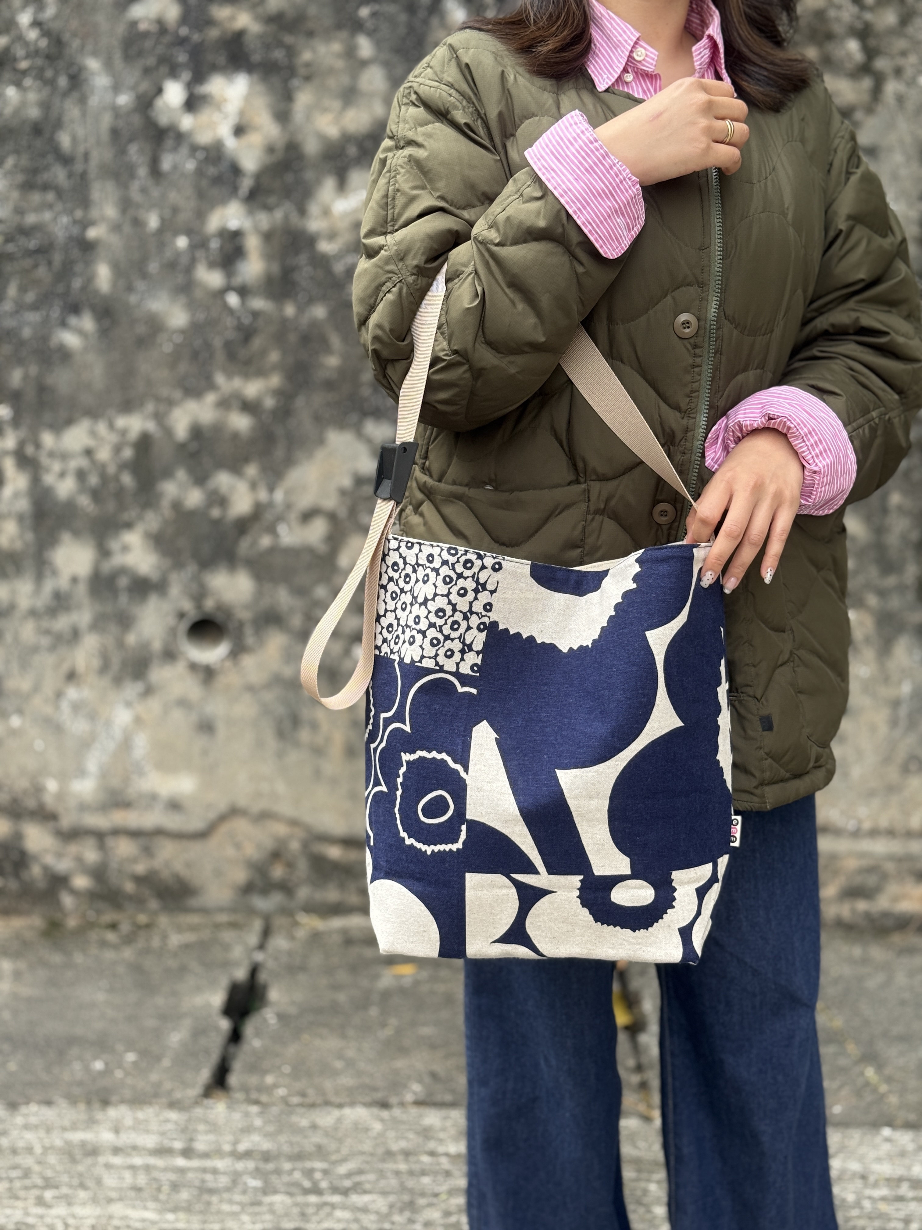 Easy Shoulder Tote | Marimekko fabric | Patchwork unikko