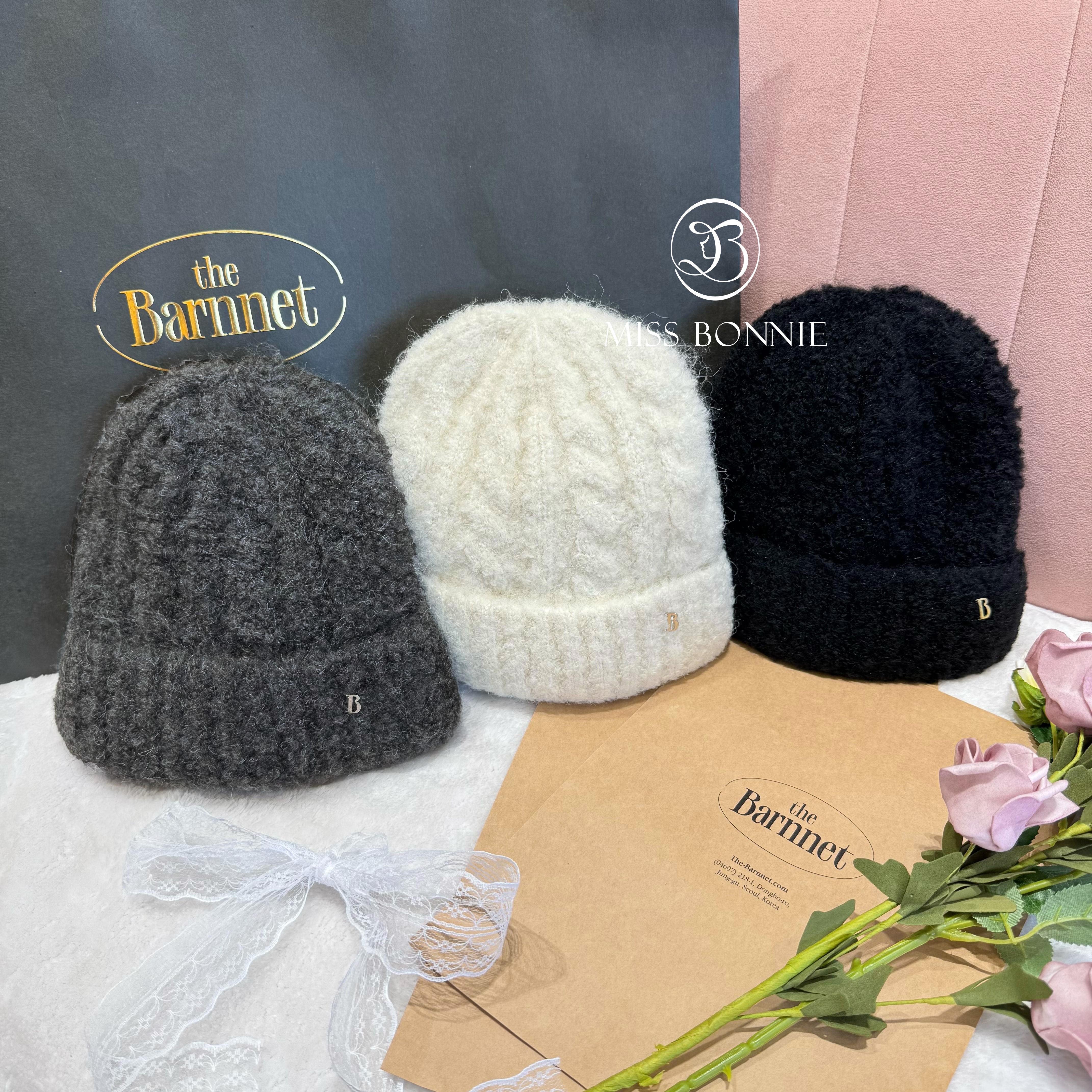 The Barnnet捲捲毛小B LOGO毛帽(共3色)