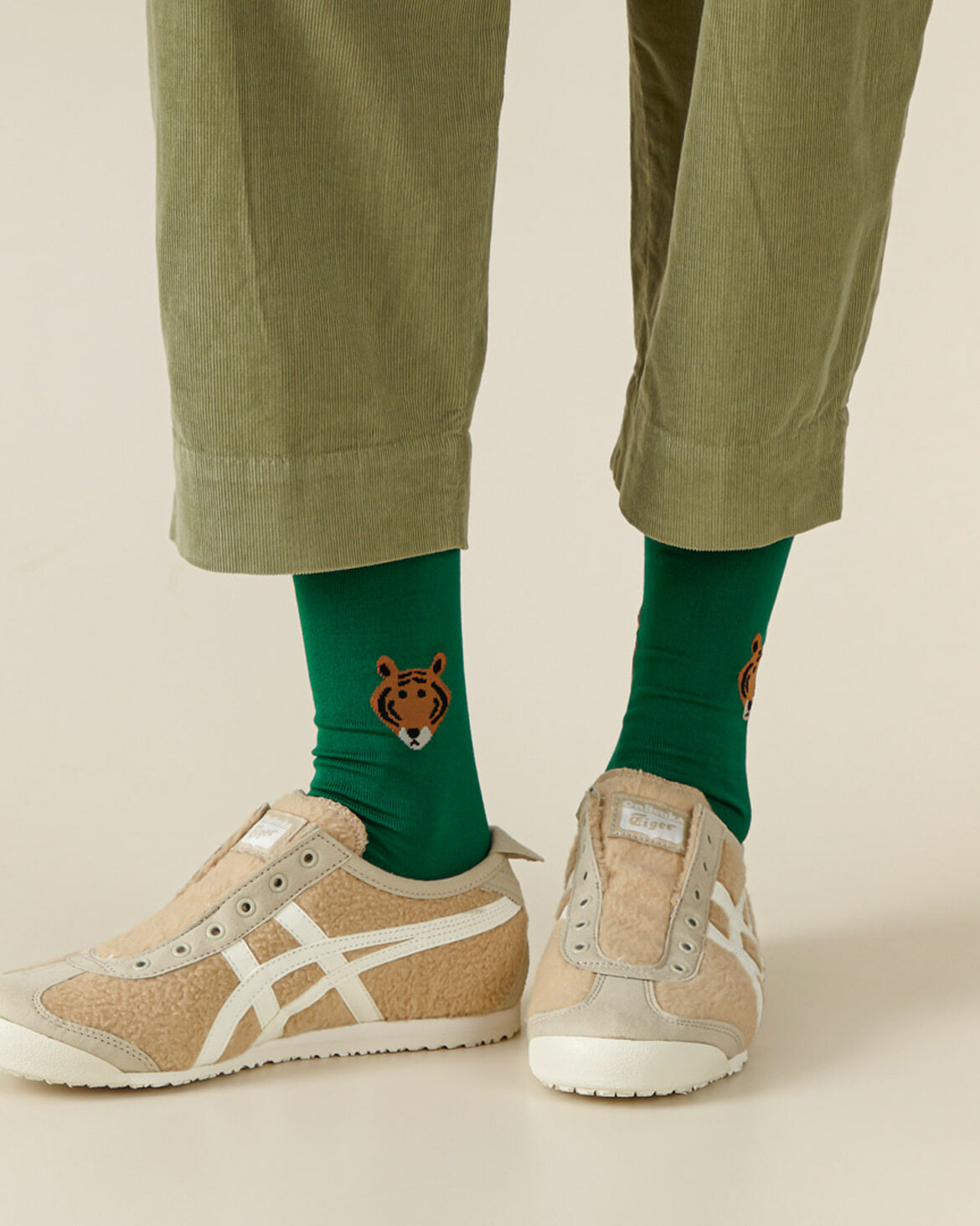 WARMGREY TAIL 中筒襪-遇見老虎(三色可選)