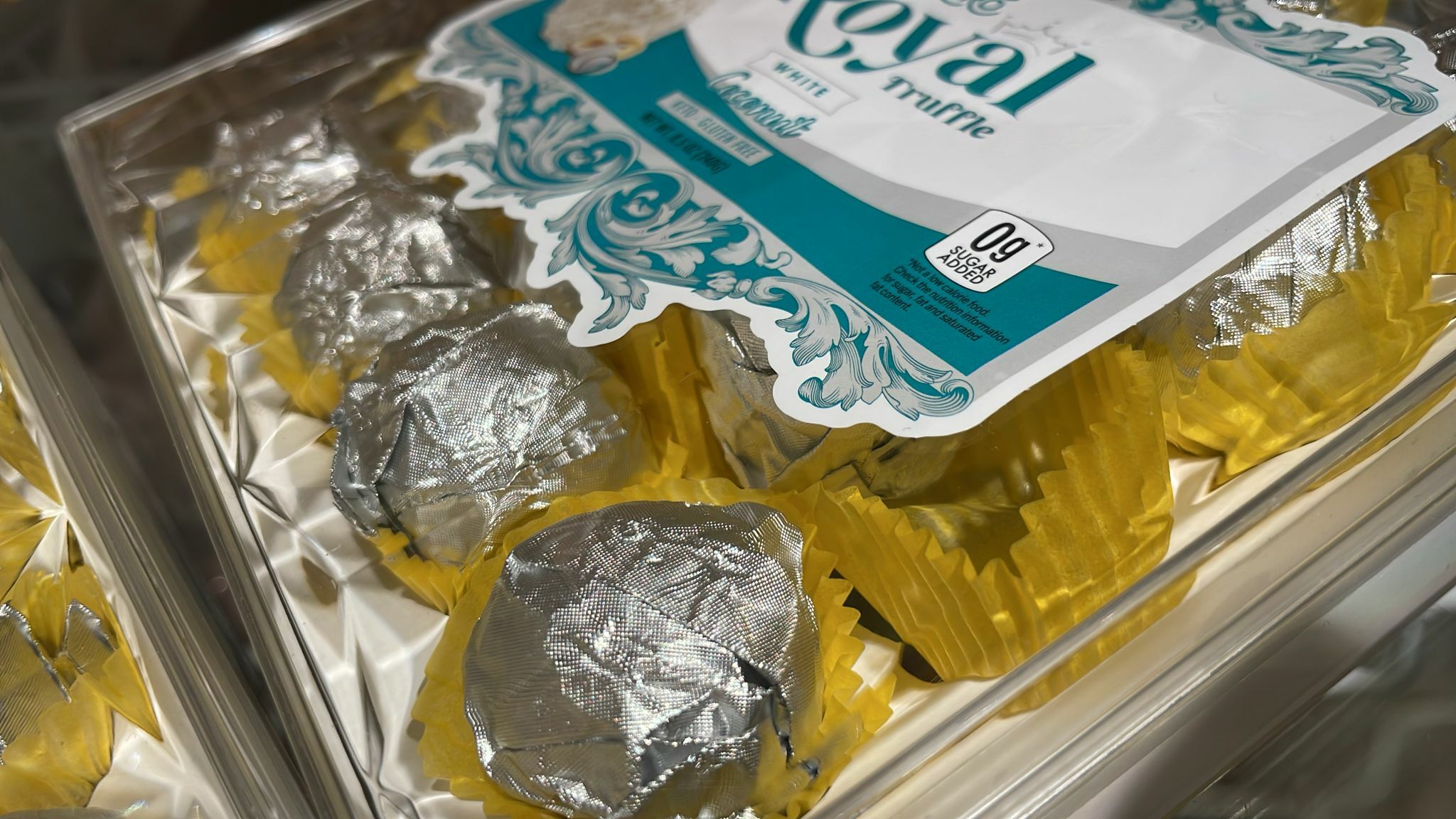 Choczero 低碳榛子夾心椰子白朱古力球 1盒16粒