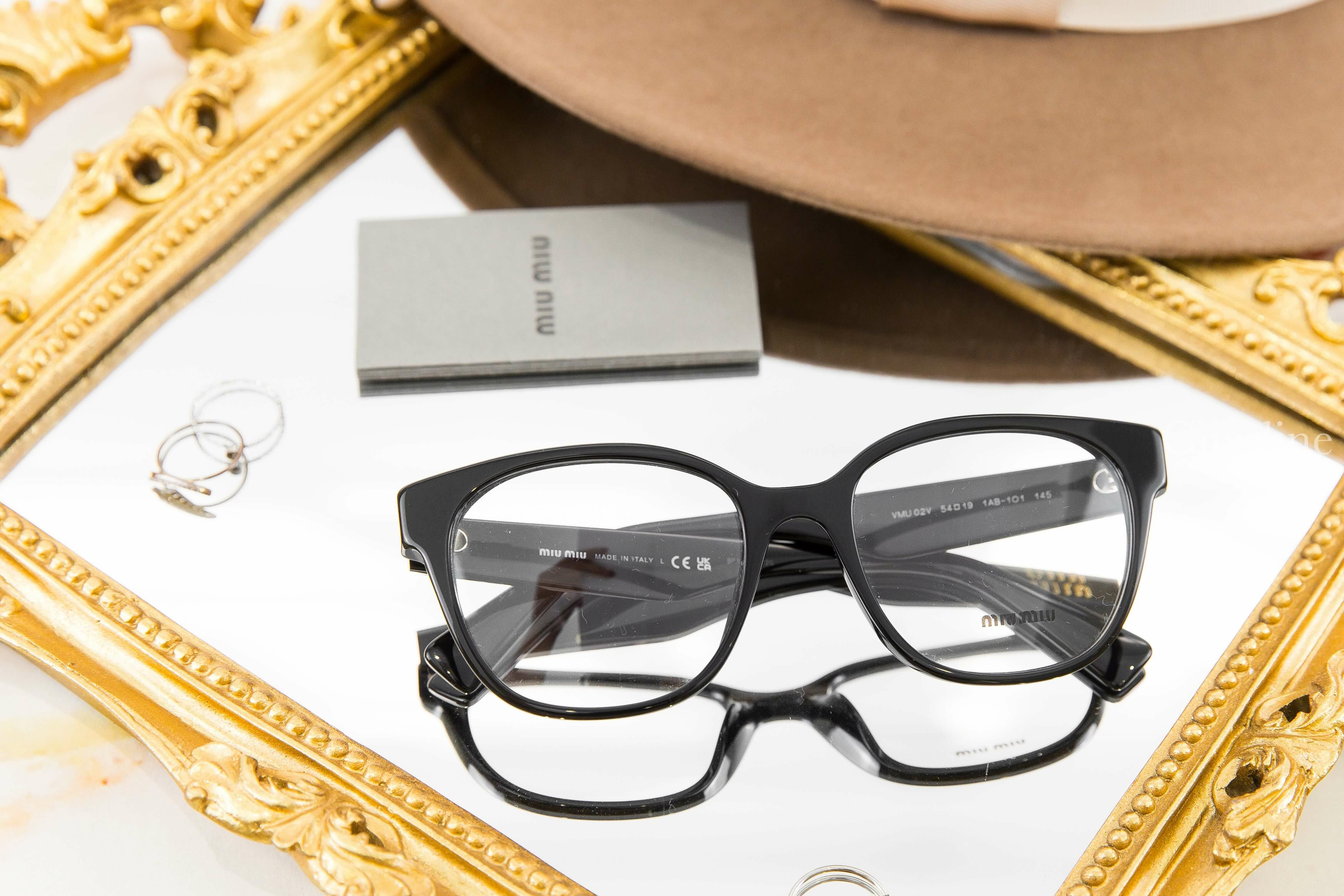 Miu Miu Glasses 黑色方框側邊金色字母平光眼鏡-Charline Boutique 精品代購