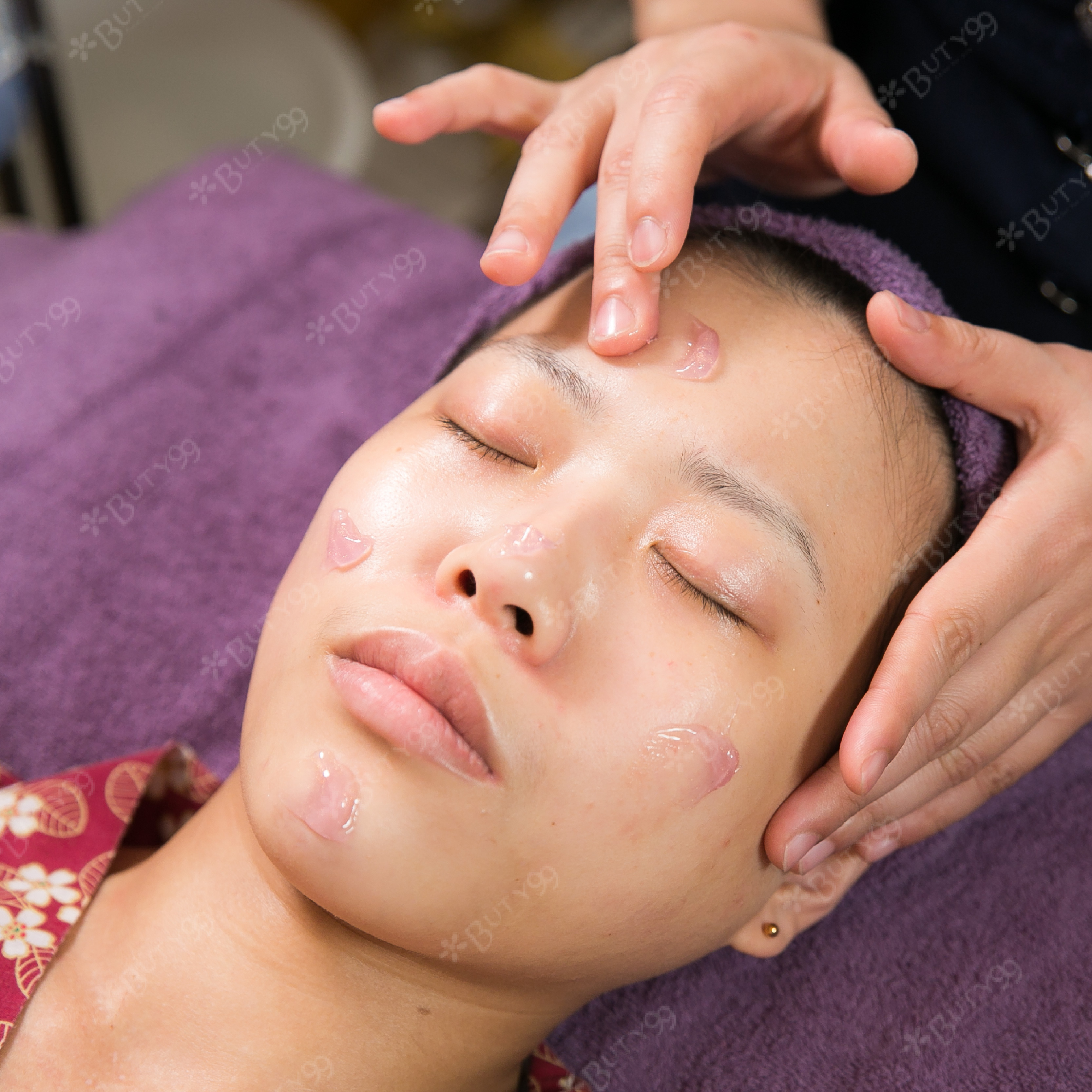 《新北》160分鐘!疲勞剋星!全身手技排腫釋壓x沙龍級亮眼活膚護理,650元