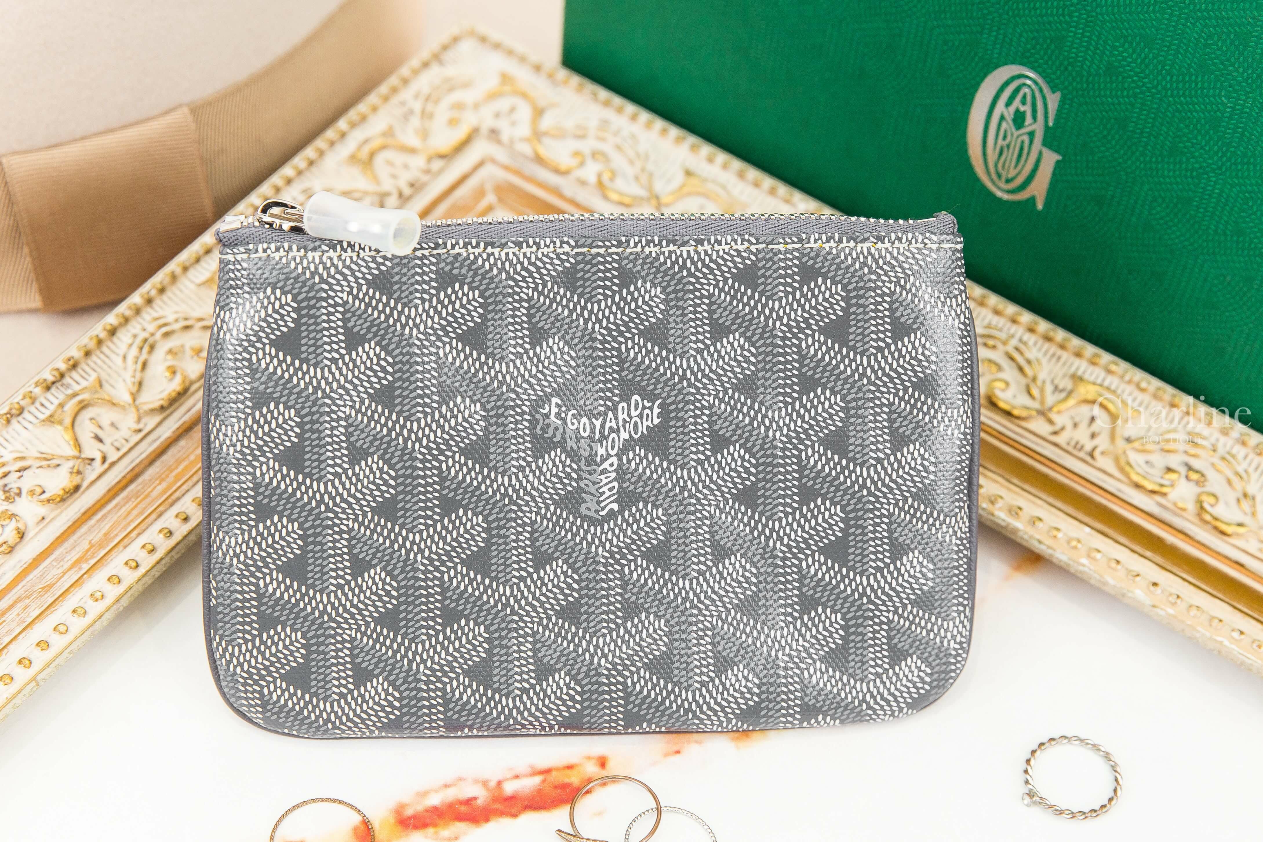 Goyard Sénat Mini Pouch 灰色迷你小牛皮黃色內裡銀色拉鍊零錢包