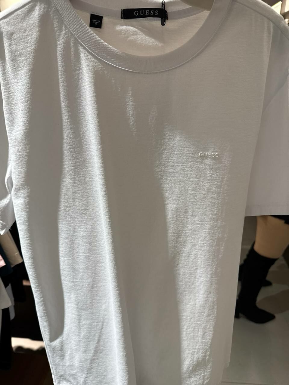 [K] GUESS MEN'S POLYESTER SILICONE LABEL SHORT SLEEVE T-SHIRT,WHITE, MO2K9491-WHT (KGU701)