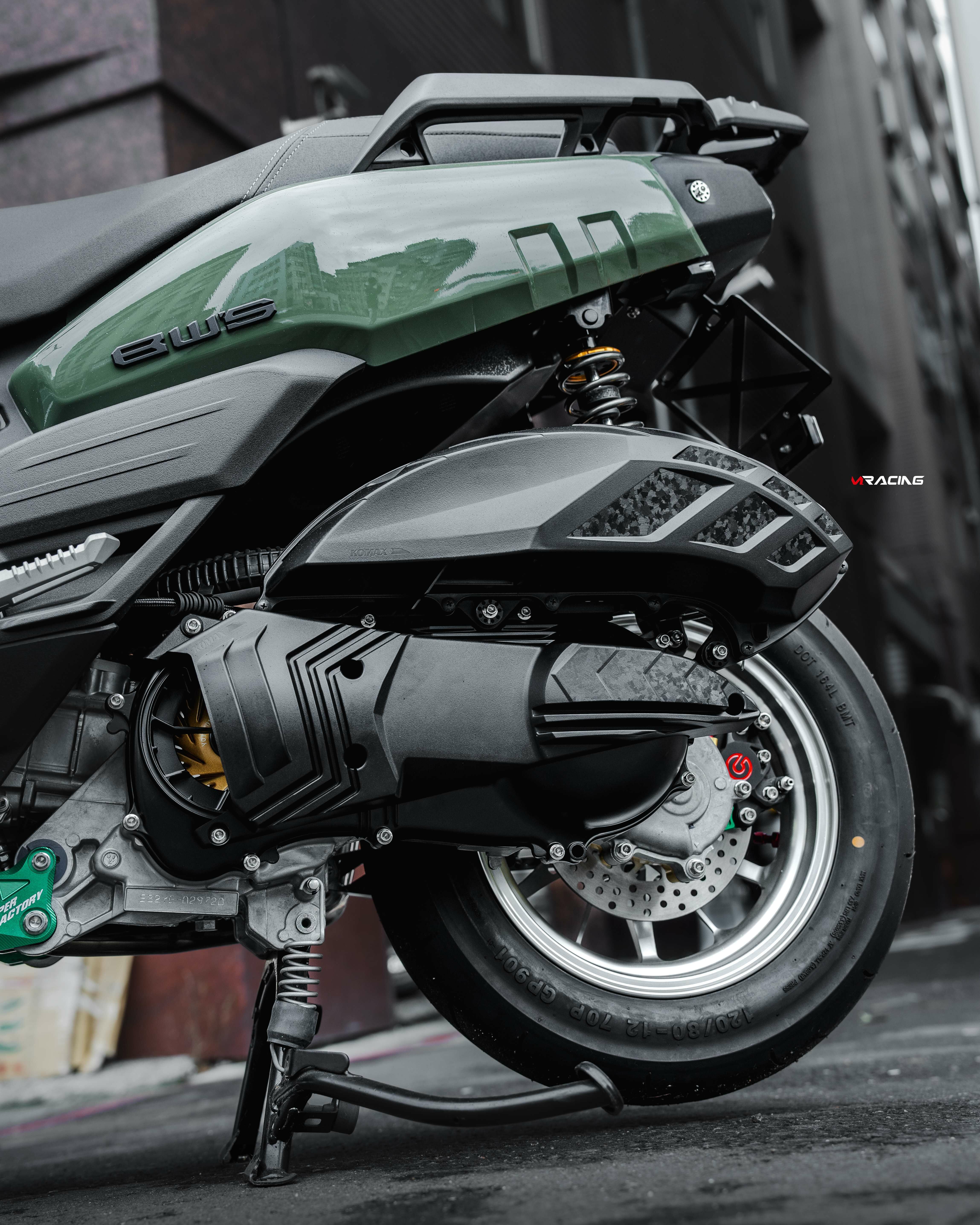 【KOMAX】水B, Augur,FORCE2.0 六代戰.NMAX B8R散熱傳動飾蓋鍛造碳纖維 一體成形