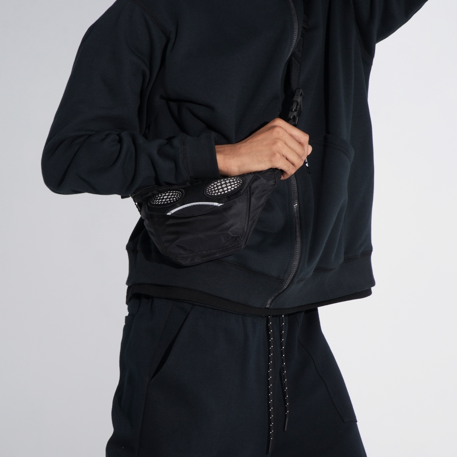 反光怒目肩腰包-耀石黑