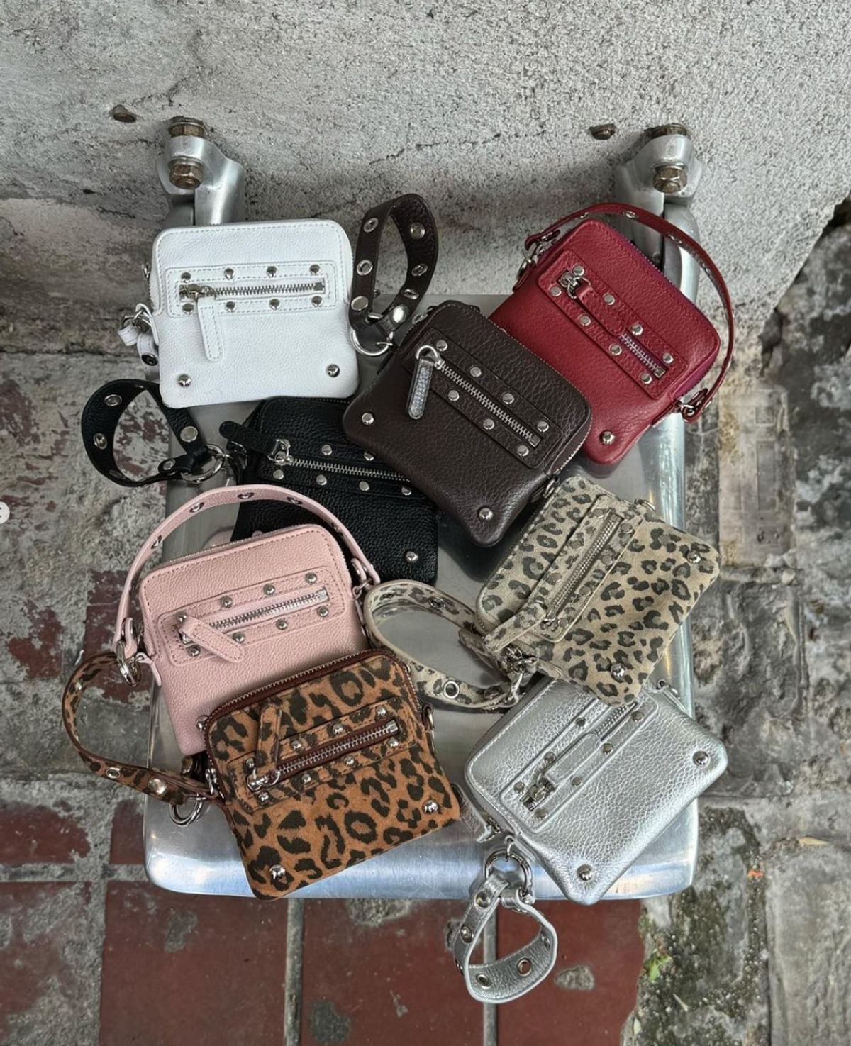 ◇DEINET◇ DEINET STUD CROSS CHAIN WALLET DEINET STUD CROSS CHAIN WALLET