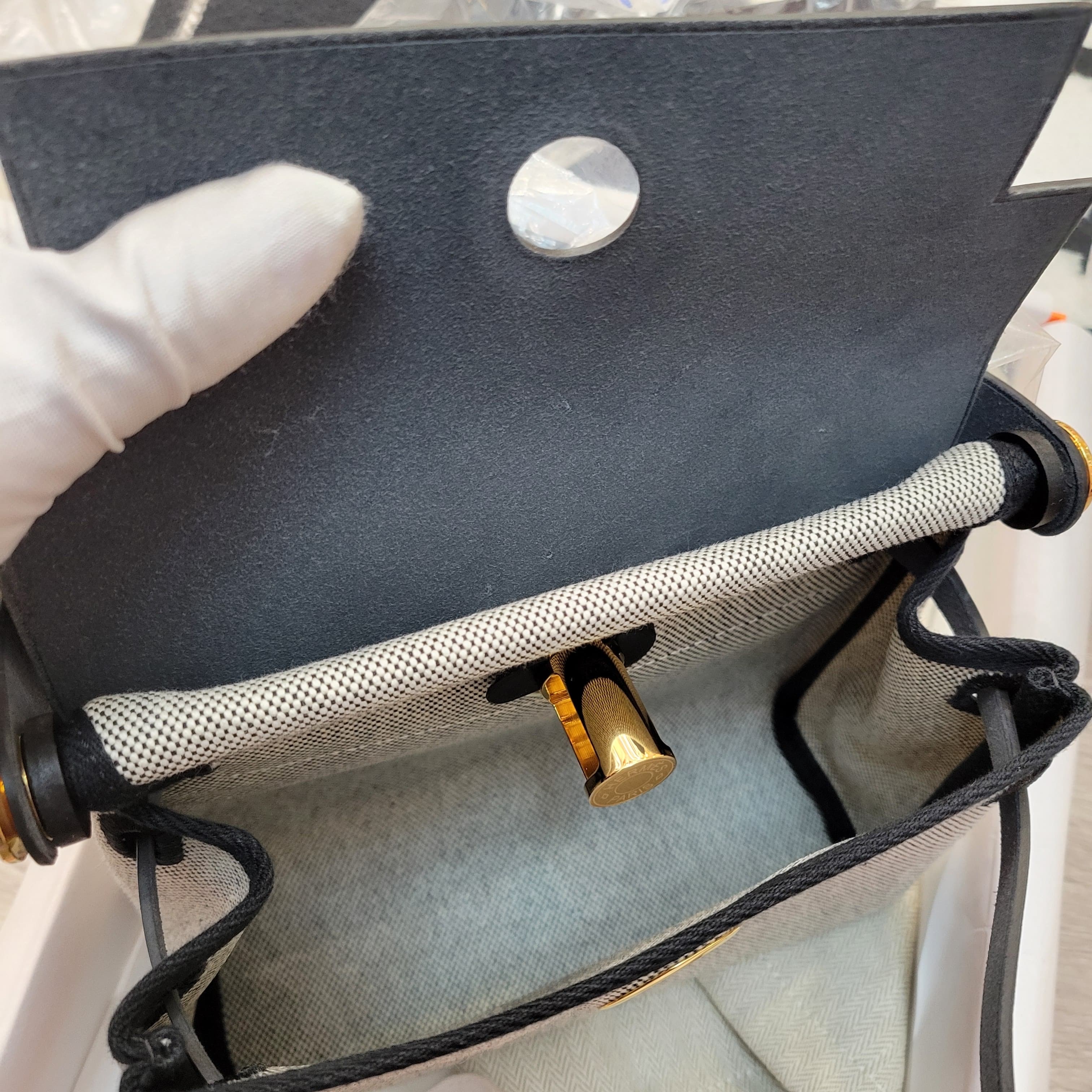 HERMES MINI HERBAG ZIP 20 ECRU/NOIR CC 黑白熊貓金扣