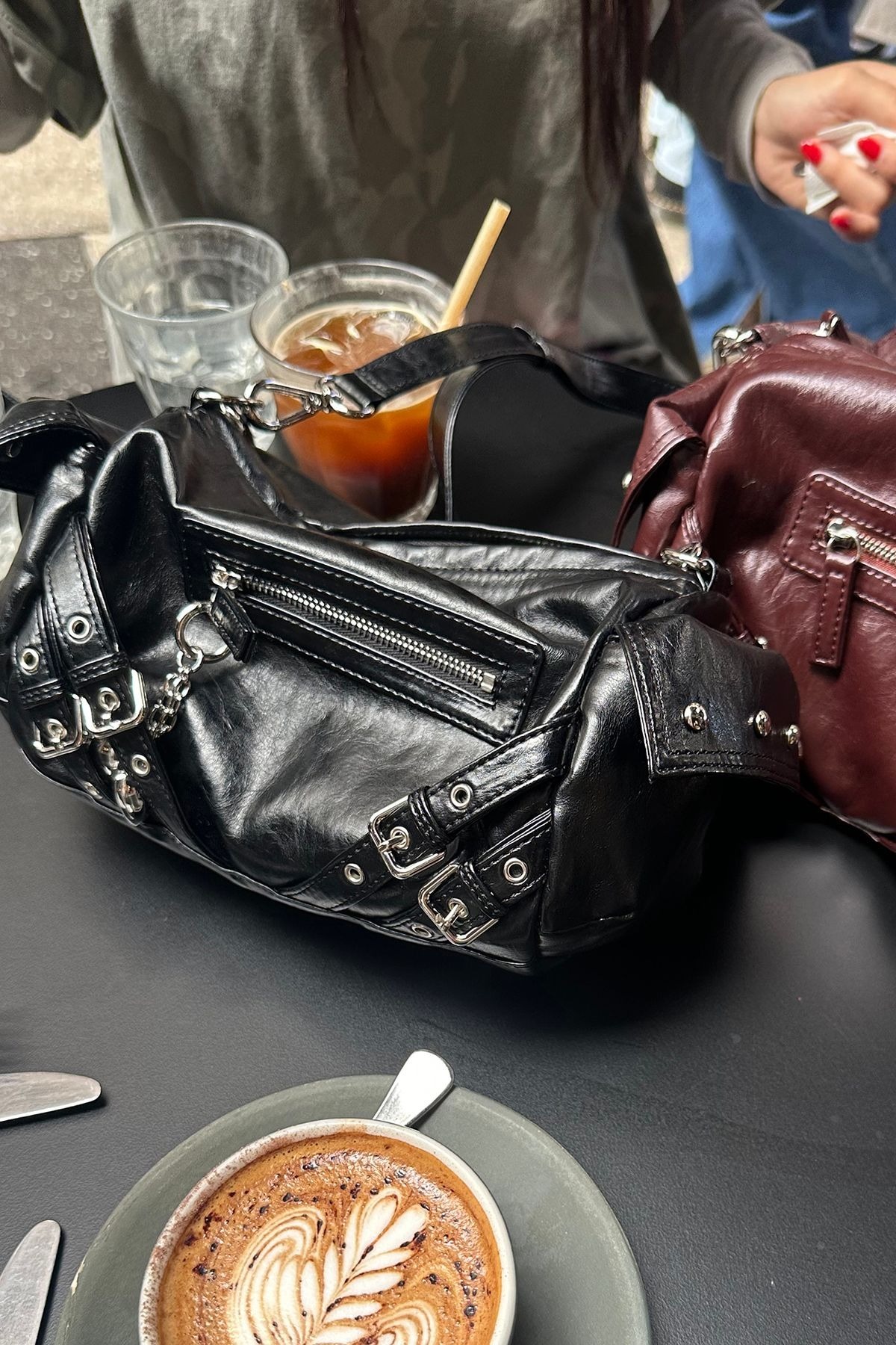 STUD POCKET BAG IN BLACK