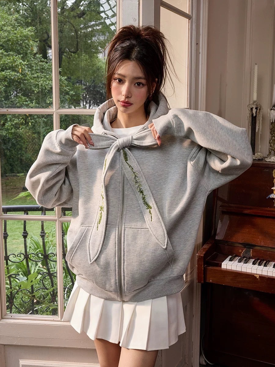 Harsh and Cruel 可拆式花卉刺繡飄帶蝴蝶結 連帽外套 HL244030427