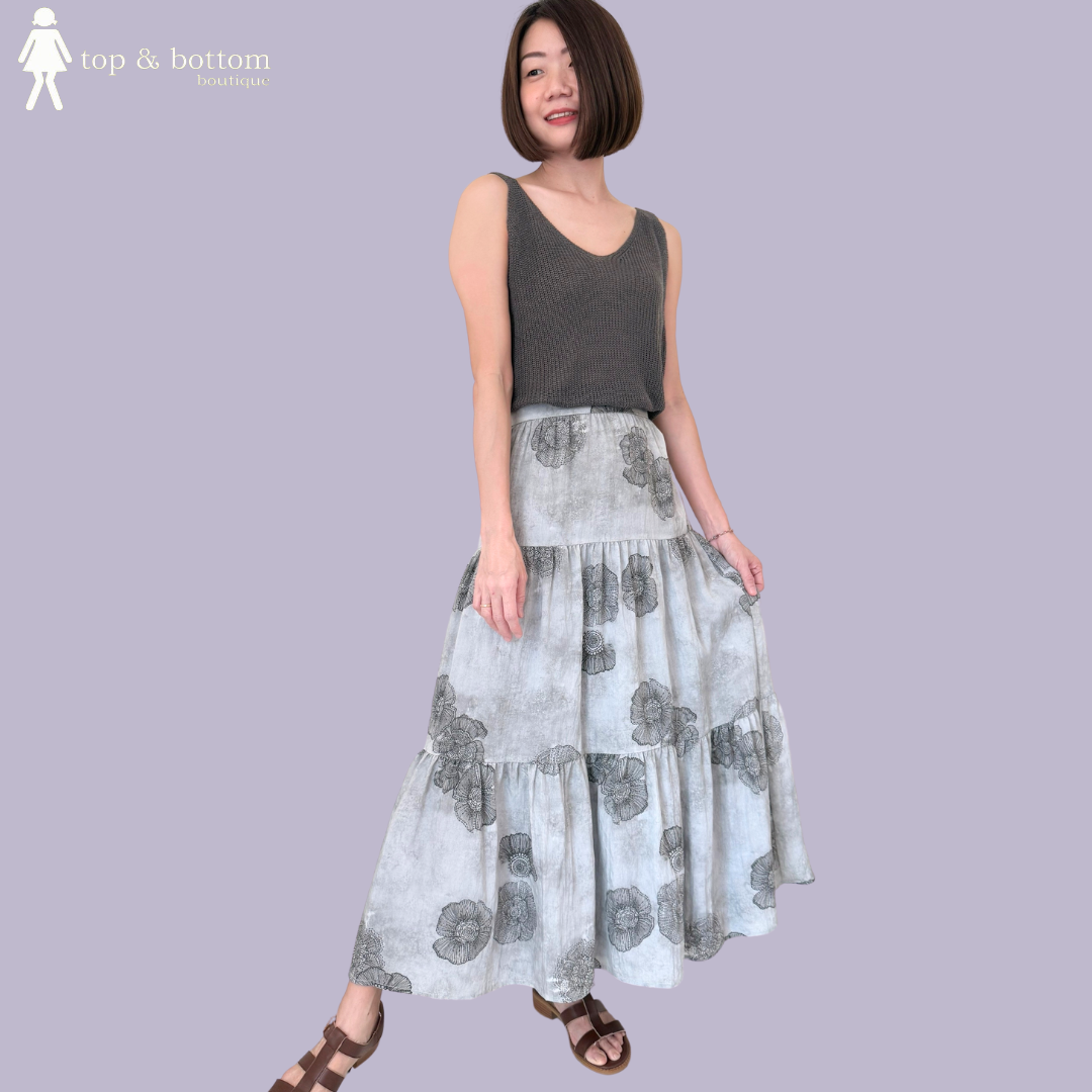 V BACK STRAP KNIT TOP