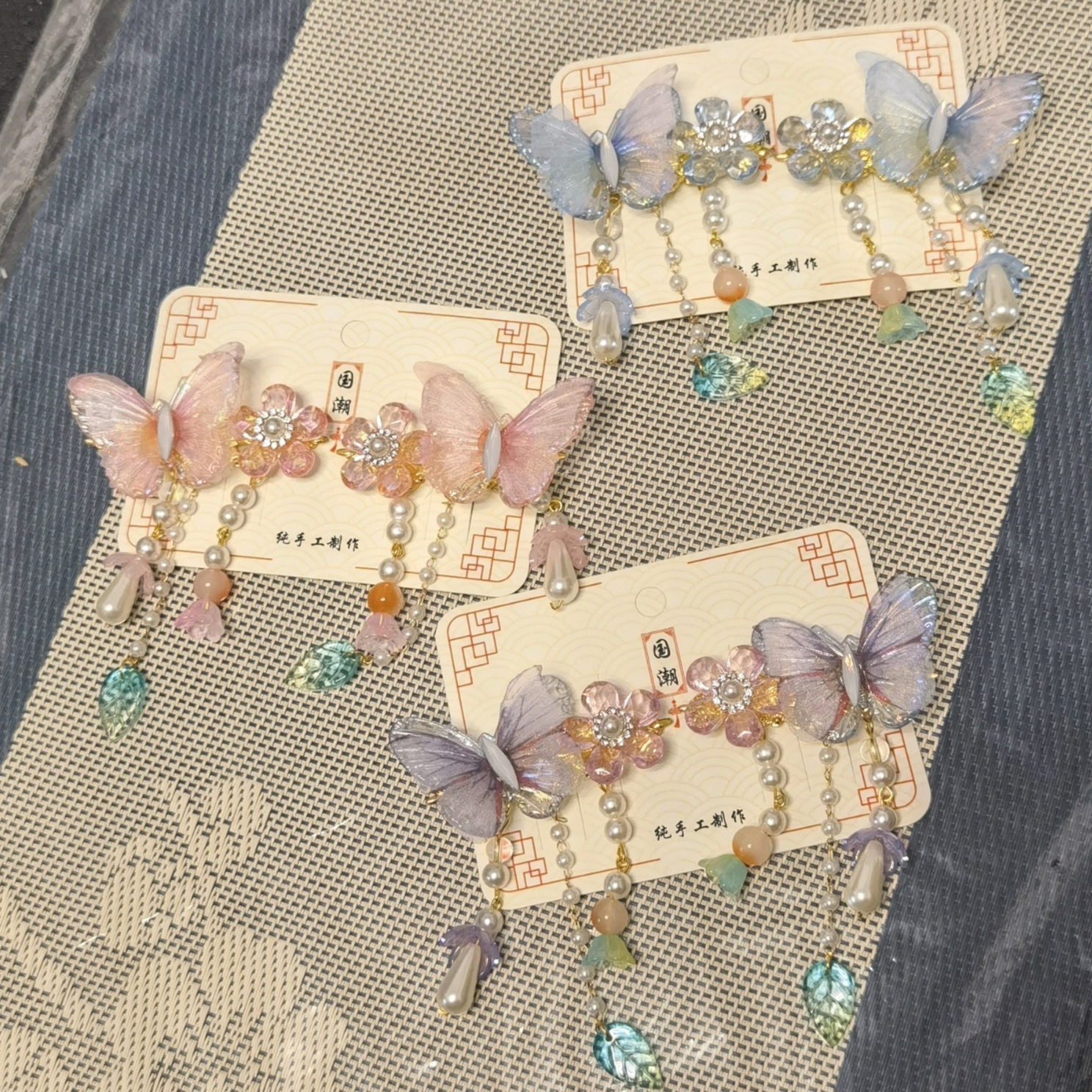 Ancient-Style Hanfu with Ethereal Butterfly Hair Clip