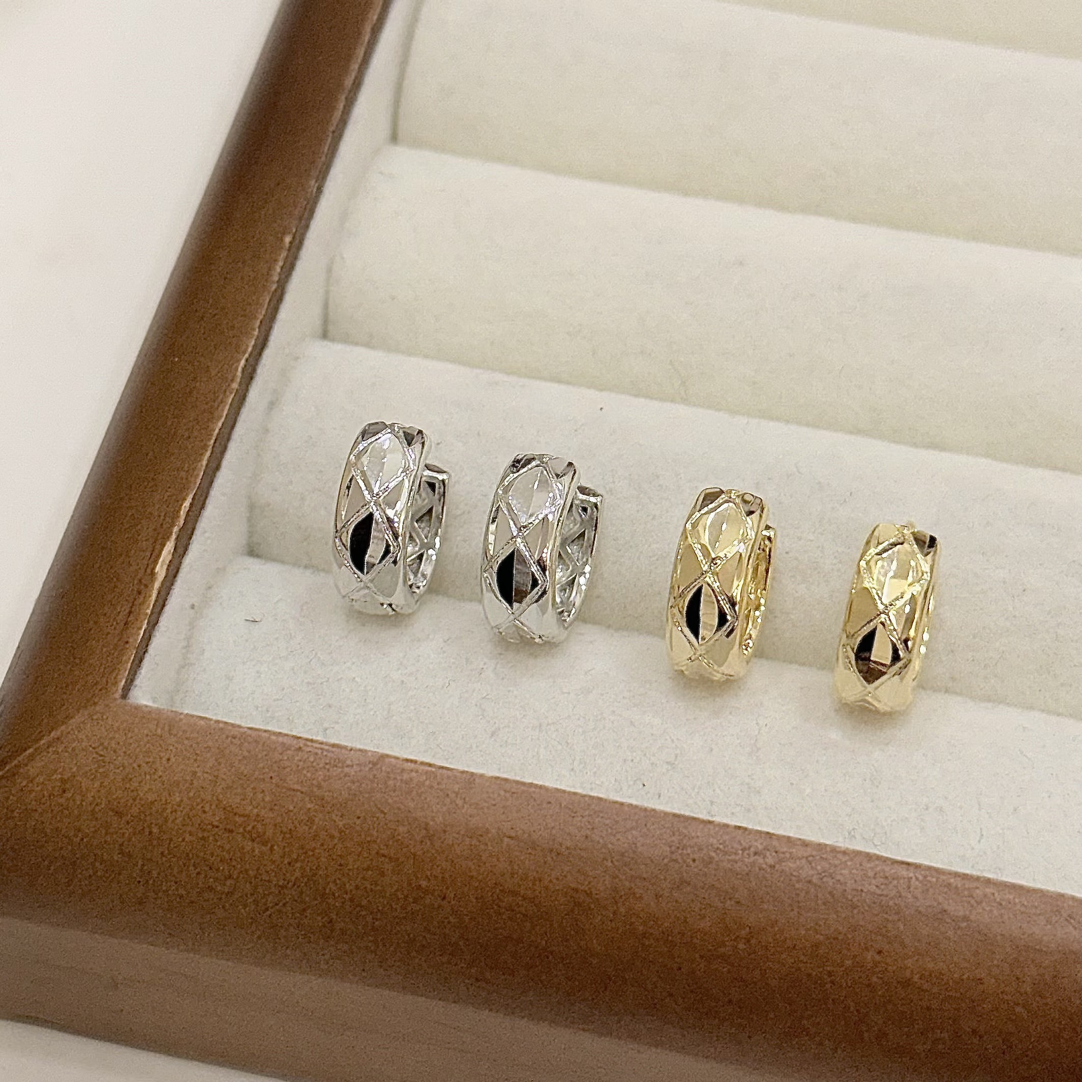 Q46菱格紋切割易扣