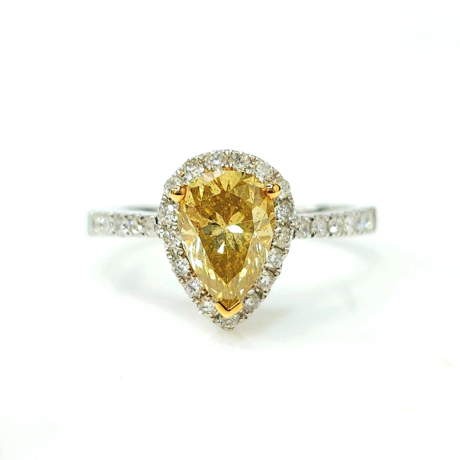 18K White Gold 1.27ct Fancy Yellow Diamond Ring