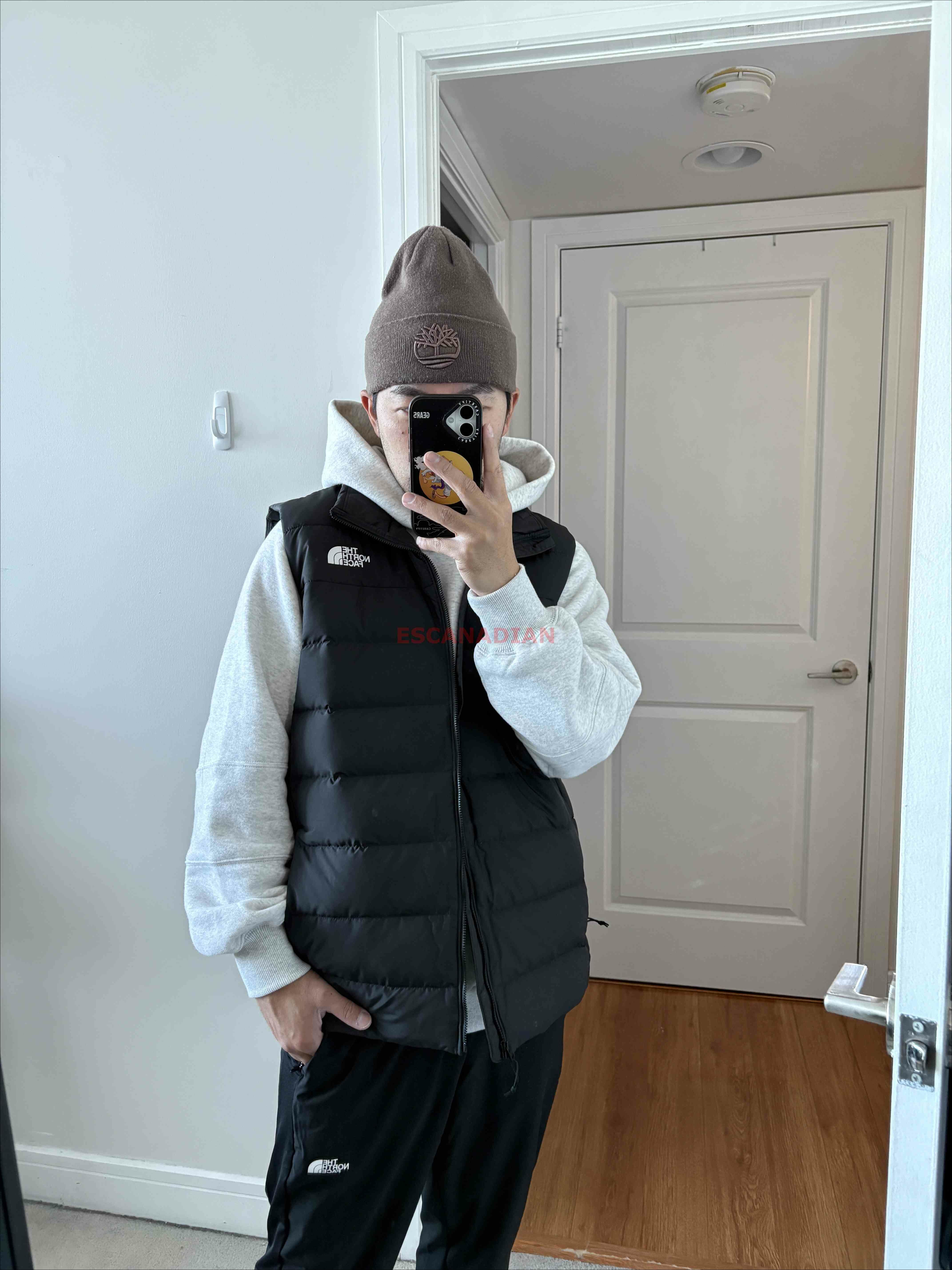 THE NORTH FACE 男大人 Aconcagua 防潑水 蓬鬆羽絨 背心