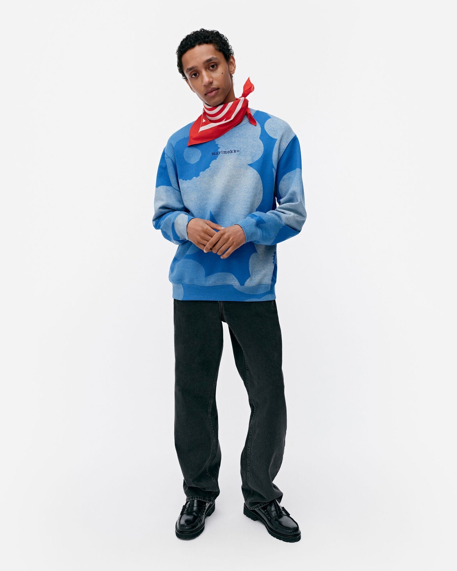 LOISTO UNIKKO 長袖大學T