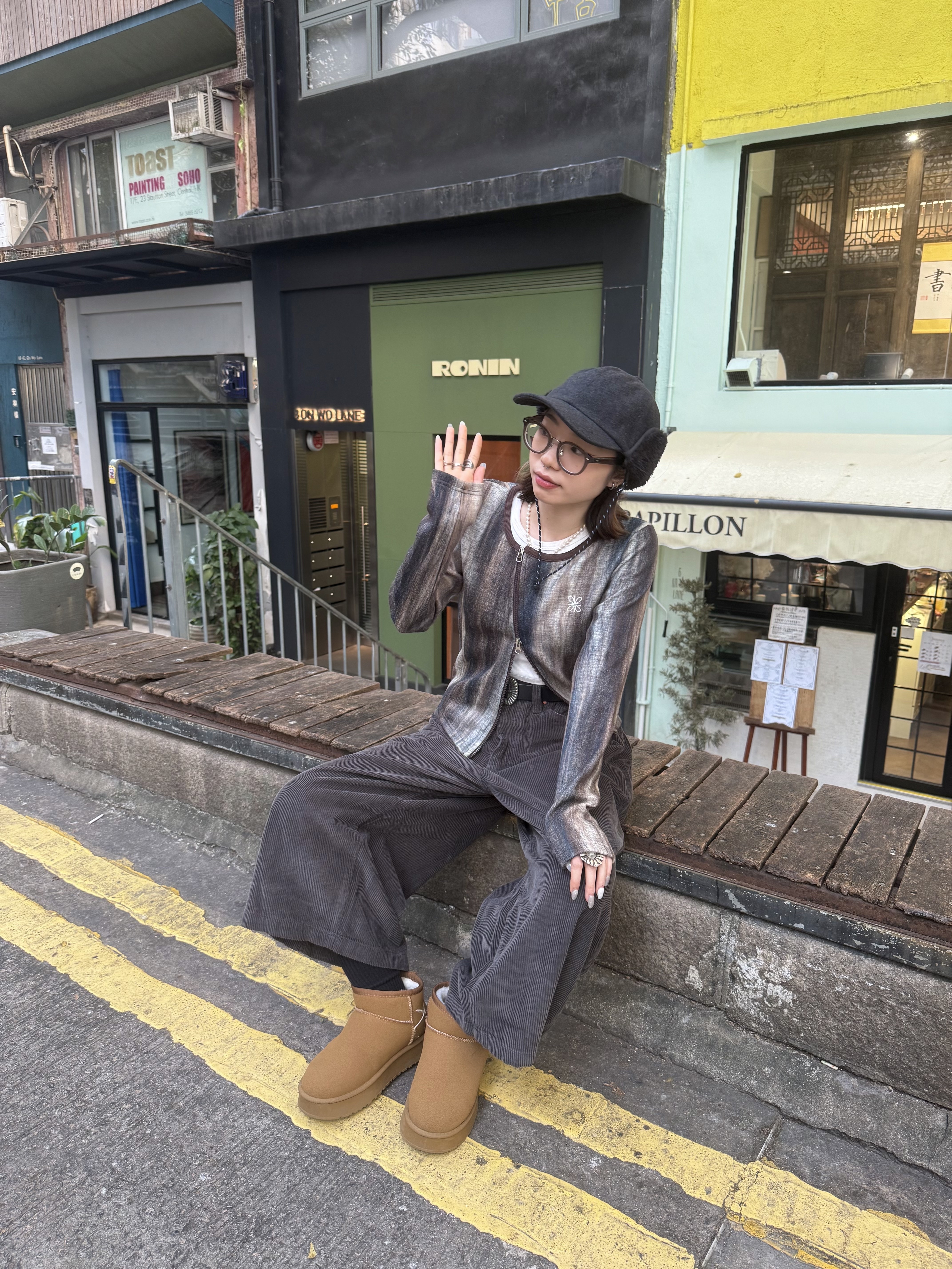 現貨! 油彩刺繡雙拉鏈fit身TOP