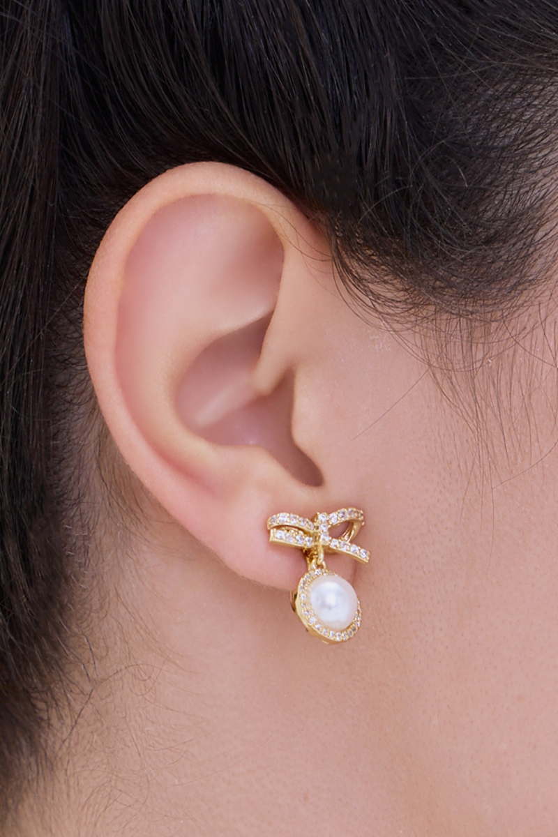 法式珍珠蝴蝶結。夾式耳環