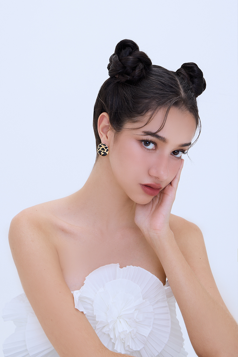 摩登復古豹紋。銀針耳環