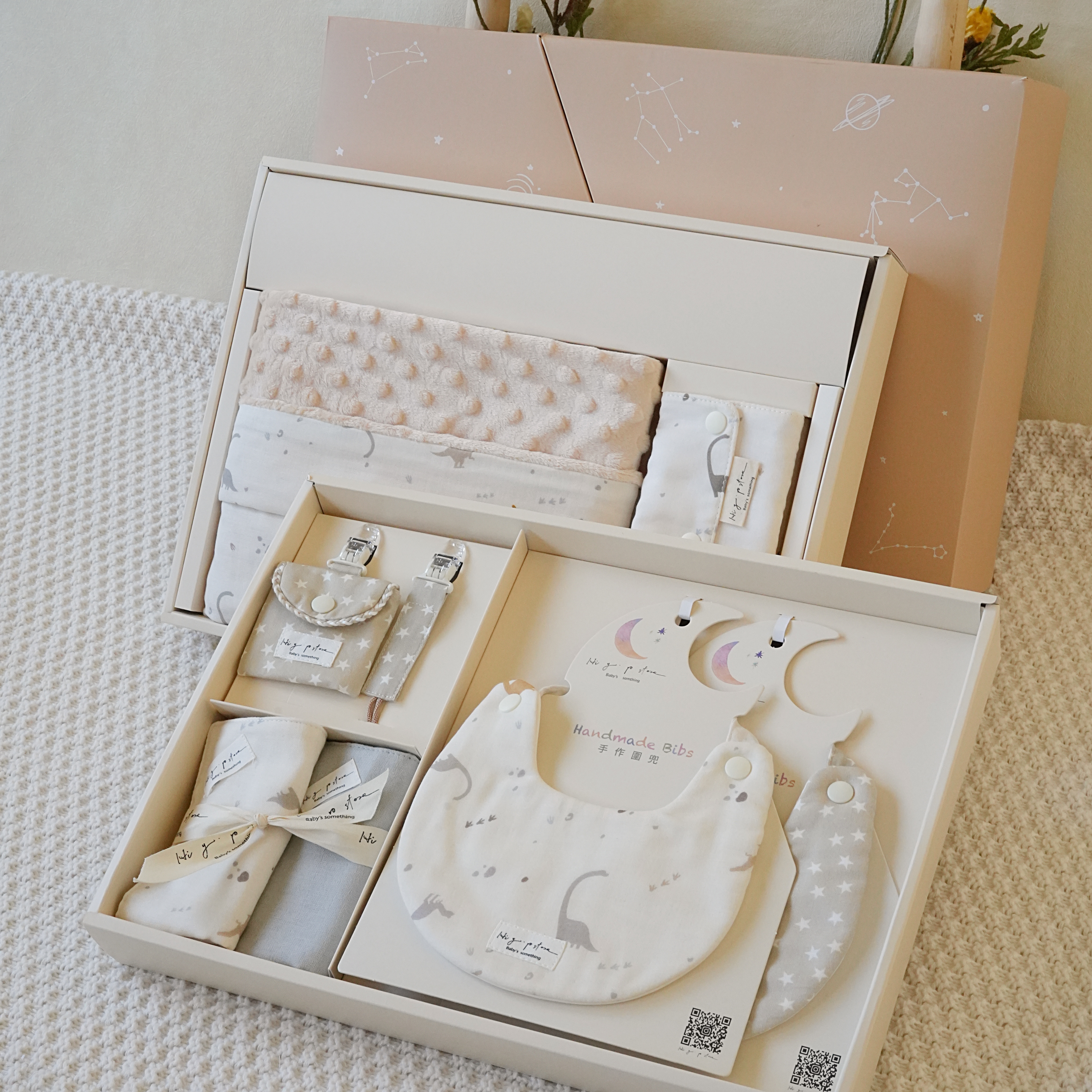 Hi Y.P store-彌月禮盒收涎推薦組-獨家設計-恐龍之謎