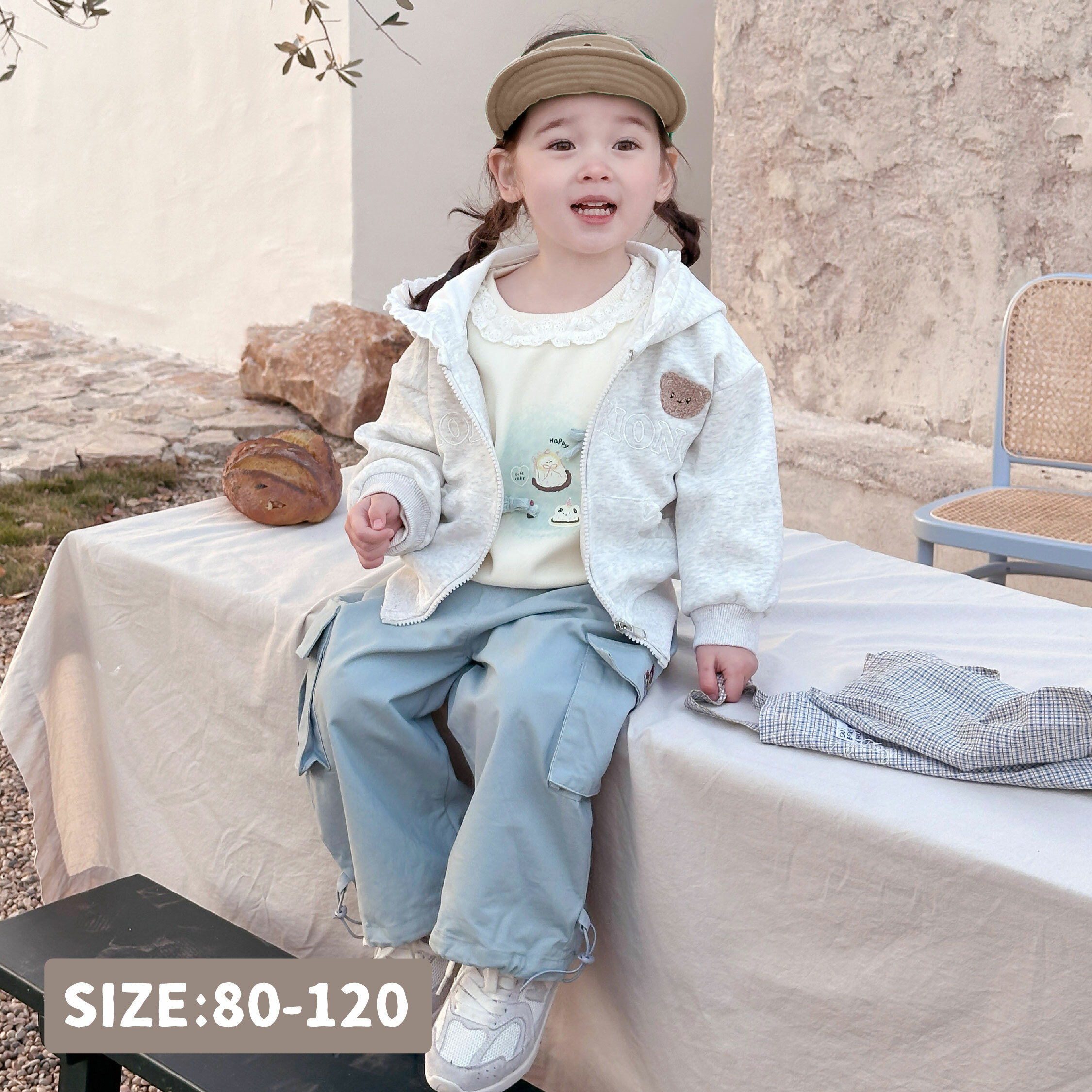 【H55192】Q毛小熊花邊拼接連帽外套＊二色