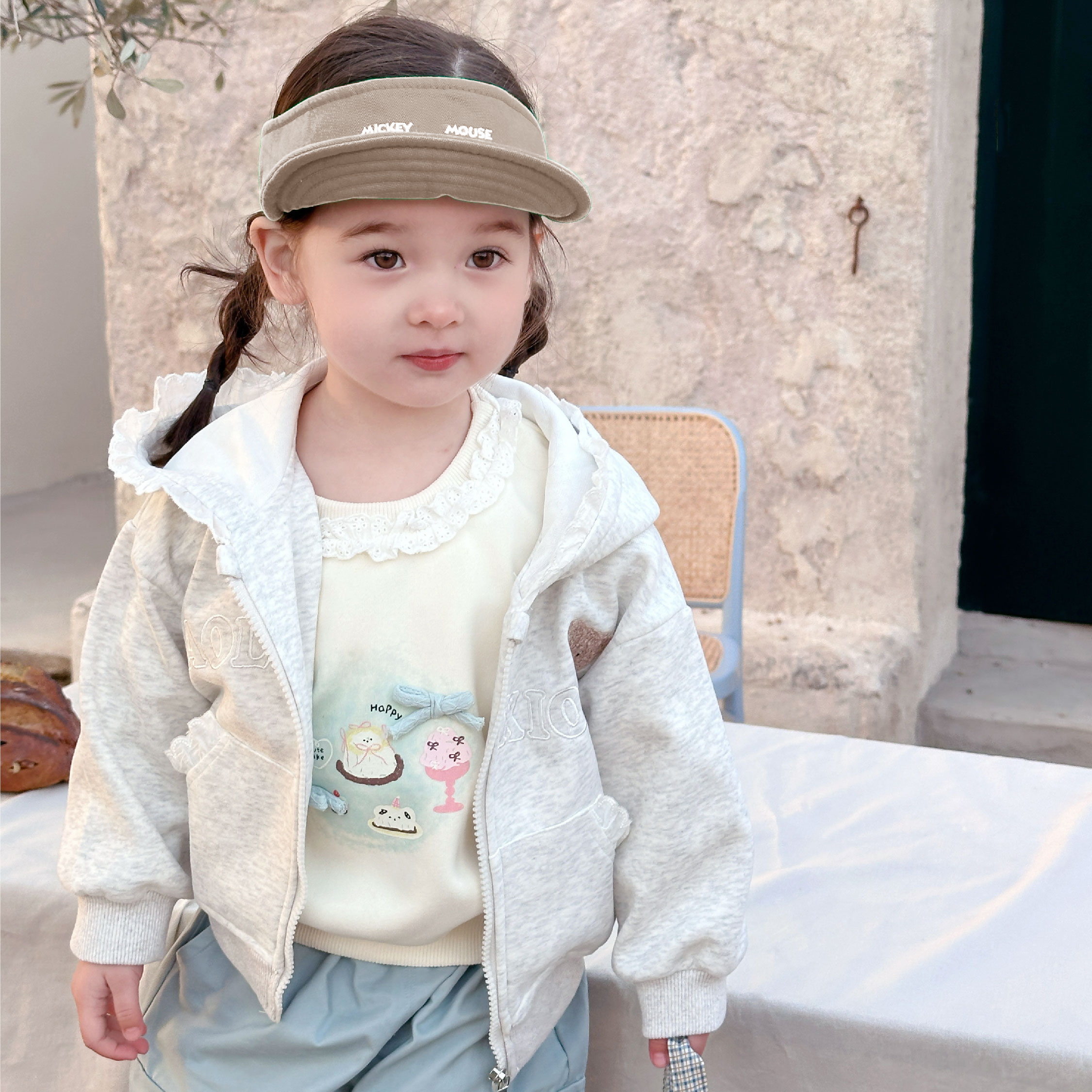 【H55192】Q毛小熊花邊拼接連帽外套＊二色