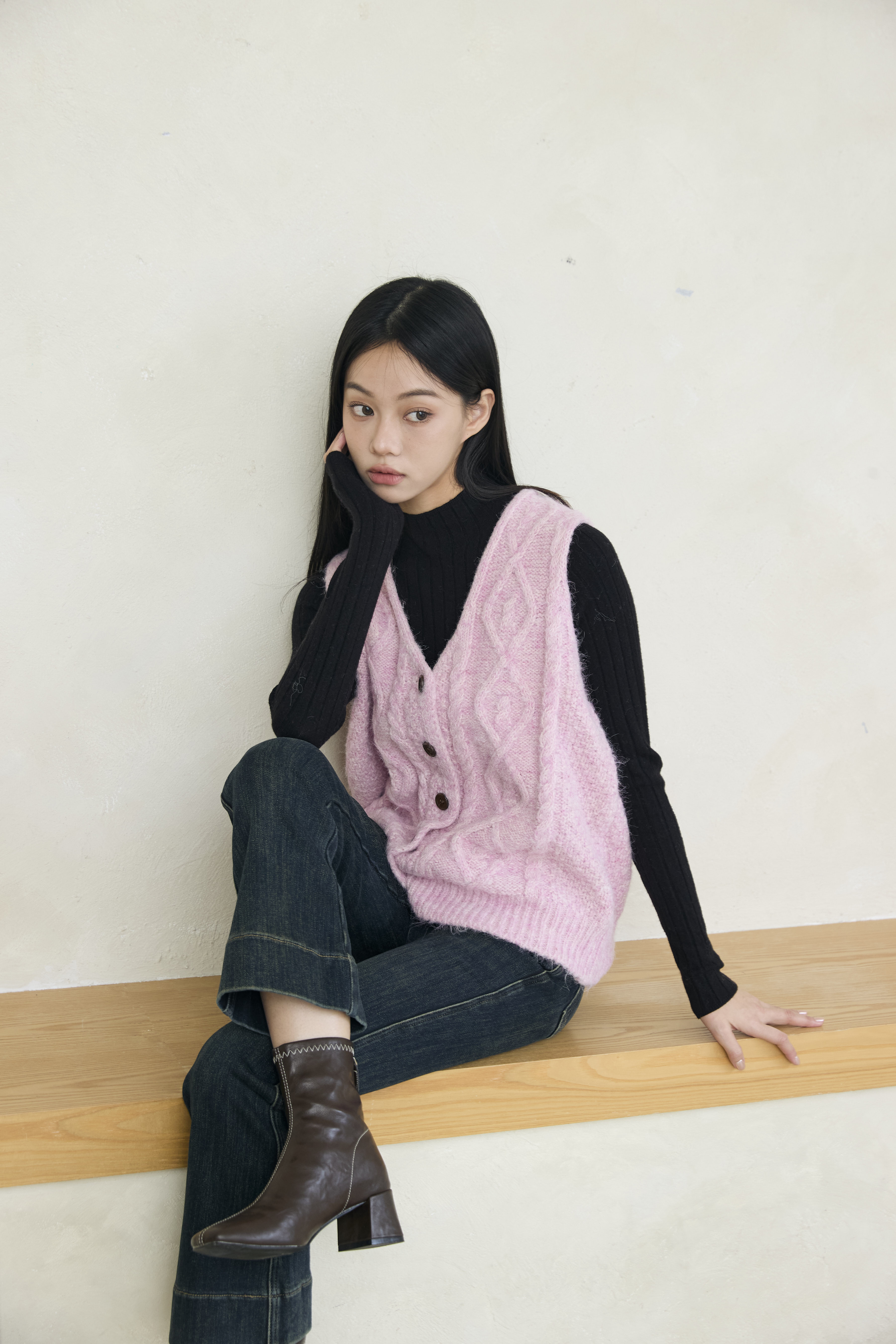 菱格開釦針織背心(4%羊毛）