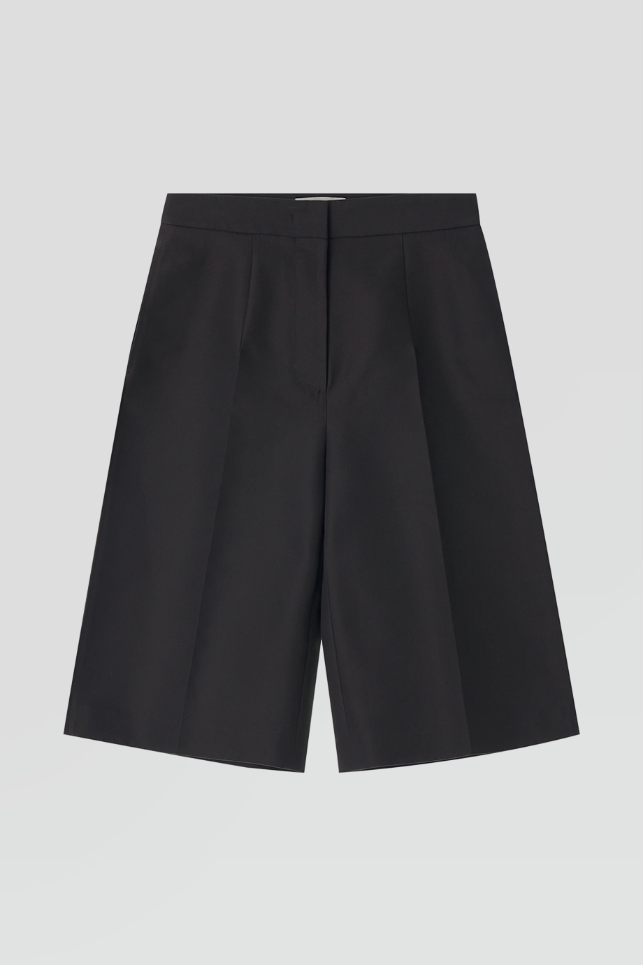 RECTO｜VERMUDA 高腰褶線百慕達短褲