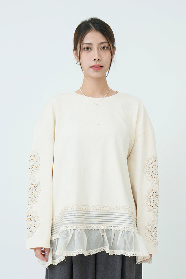 花邊荷葉腳勾花袖衛衣 (現貨款式）