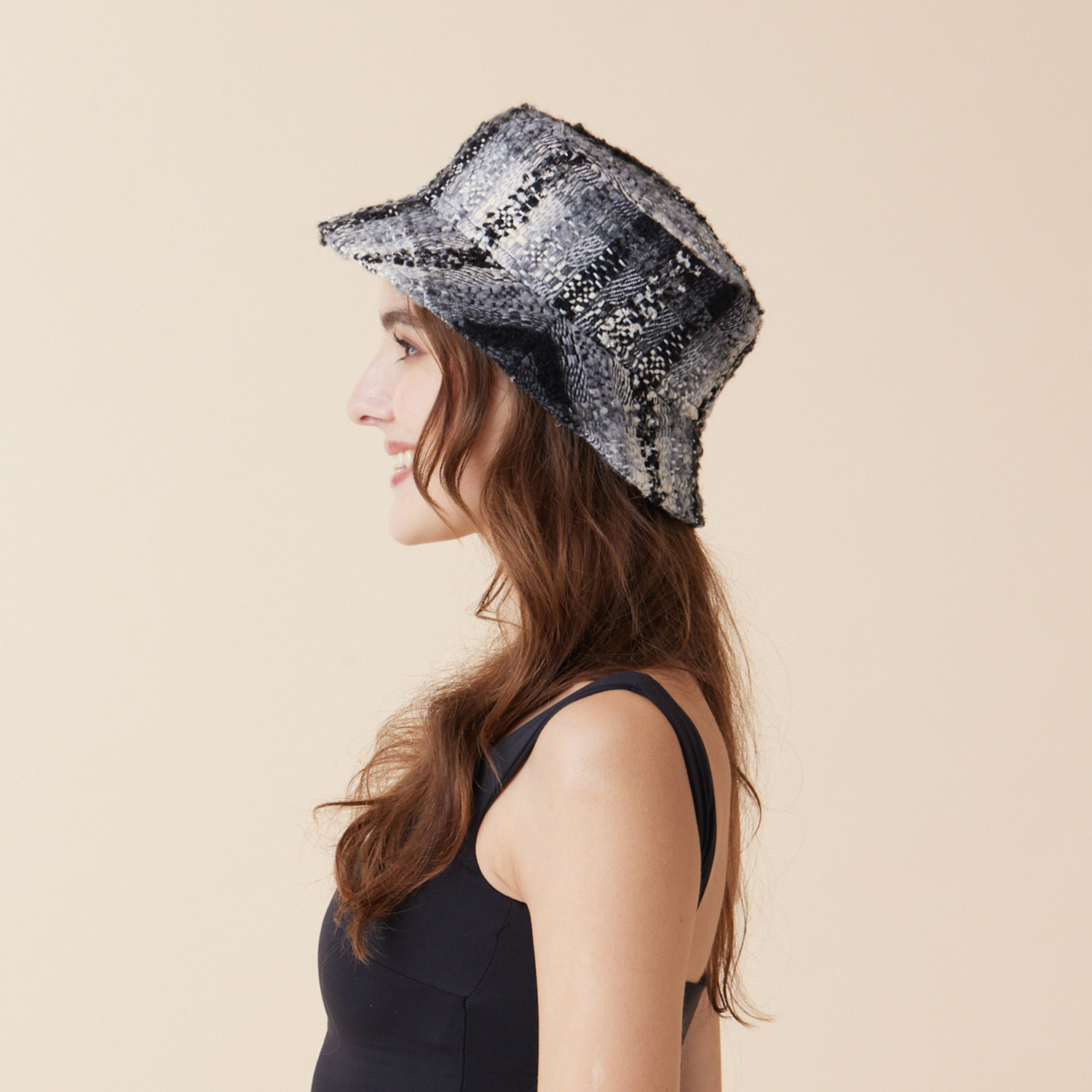 JULIET Bucket Hat - Gray Plaid