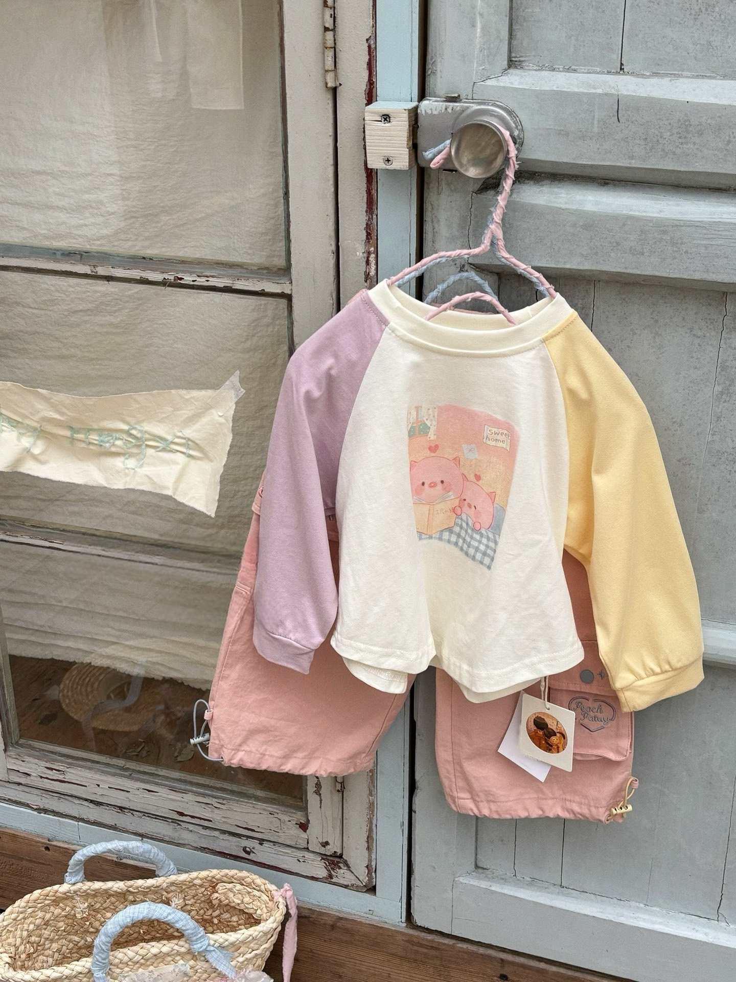 韓系拼接小豬上衣